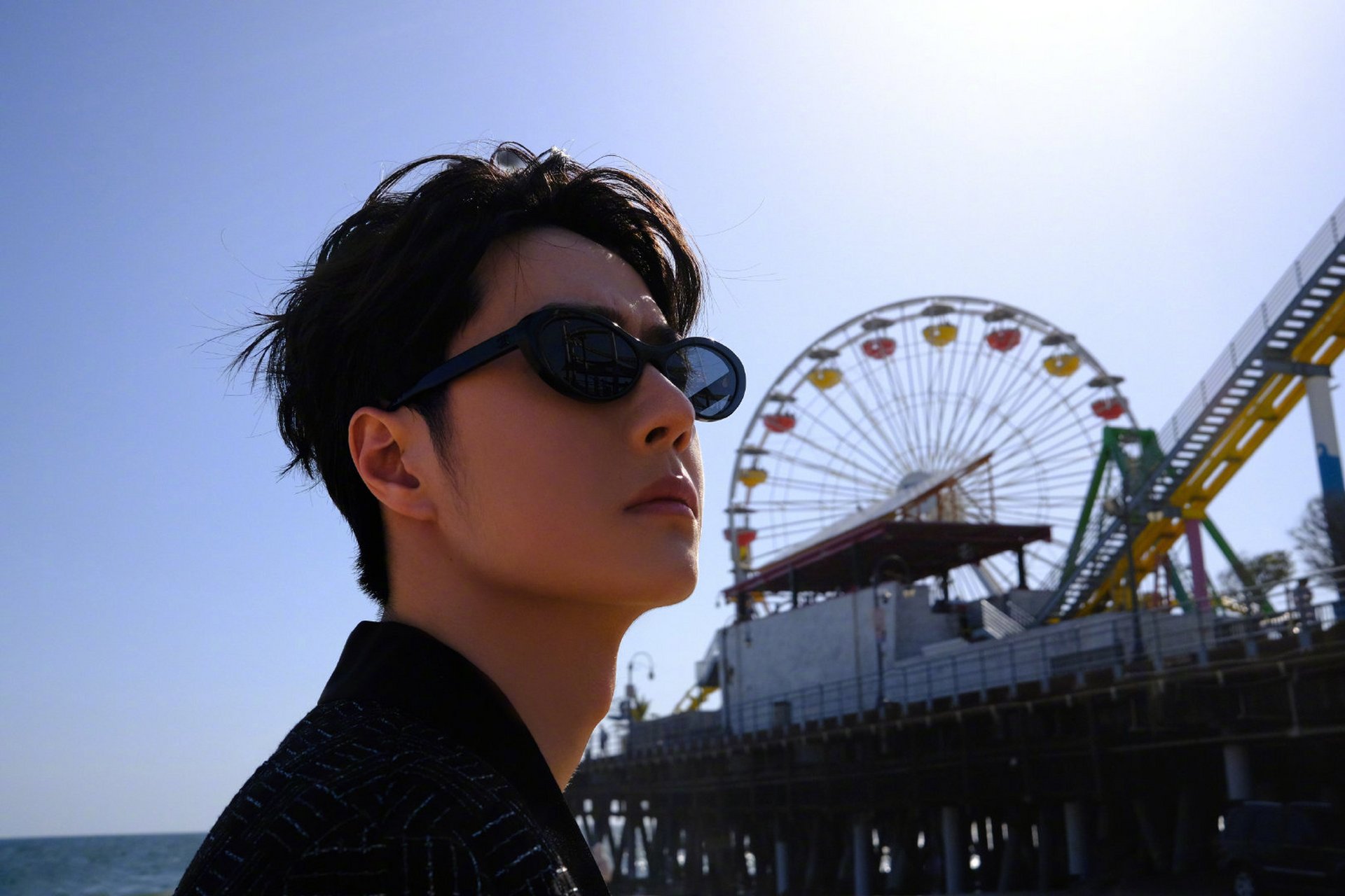 王一博香奈儿看秀造型# 品牌形象大使@uniq王一博 即将亮相2024早春