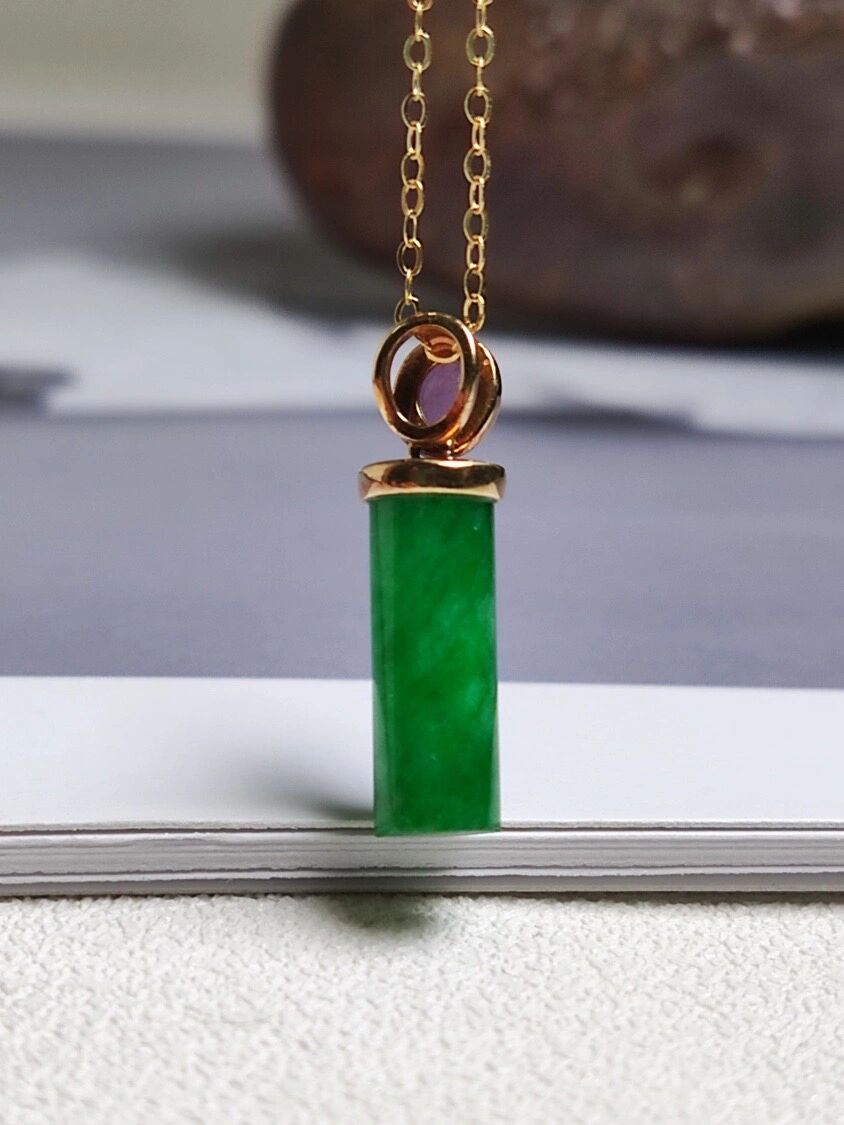 精品翡翠圆柱吊坠 天然a货老种辣绿和紫罗兰