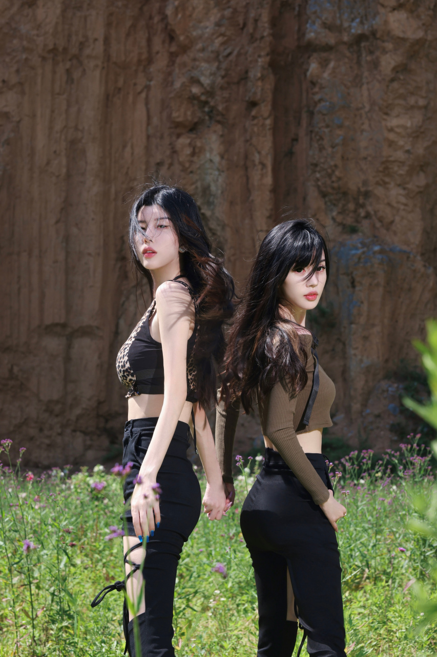 正式和夏天说再见 迎接新的章节  @by2_yumi孙雨 @by2_miko孙涵 #对