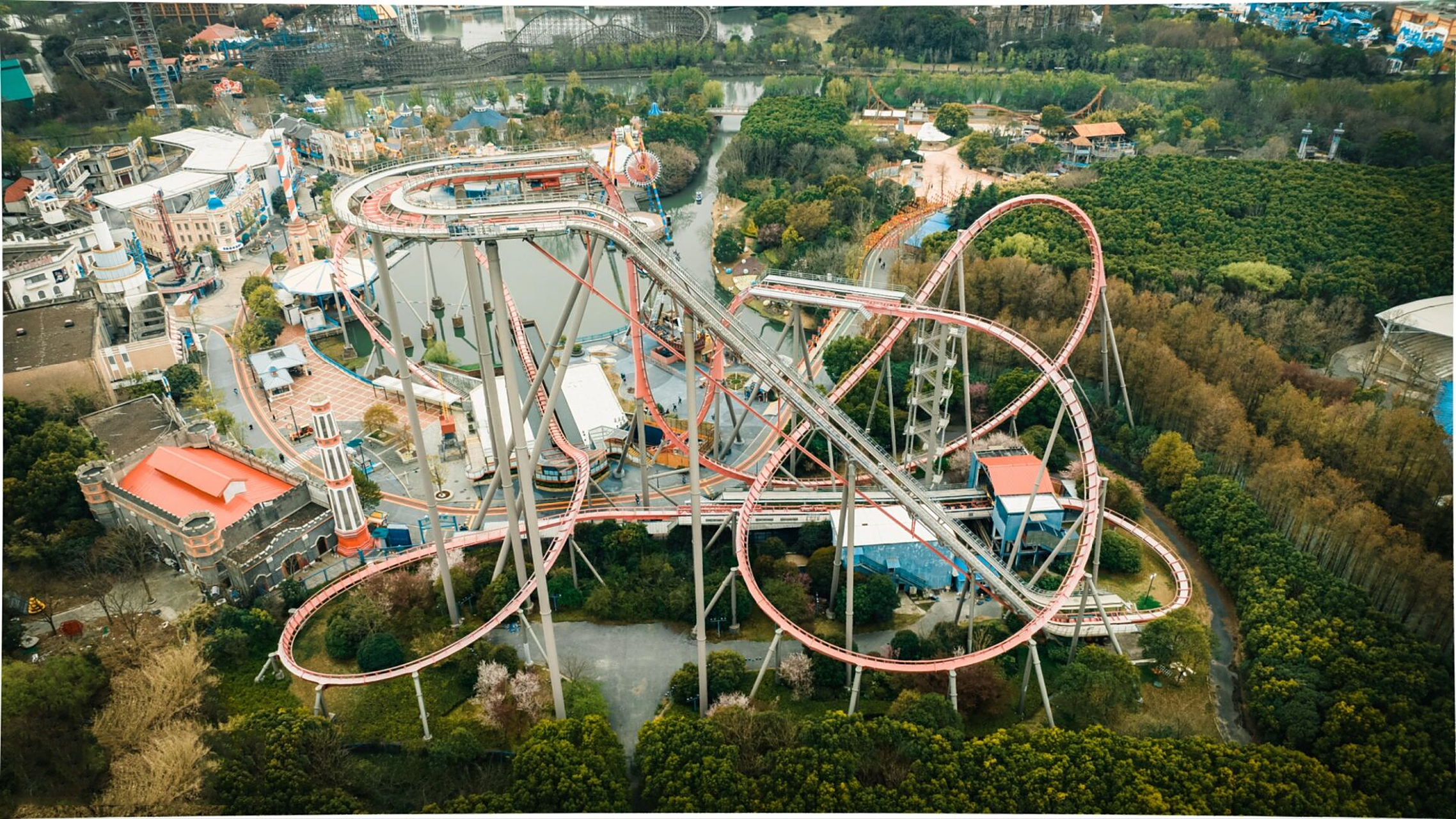 最高"的过山车吧 97上海欢乐谷里藏着个中国最高的过山车"绝顶雄风"