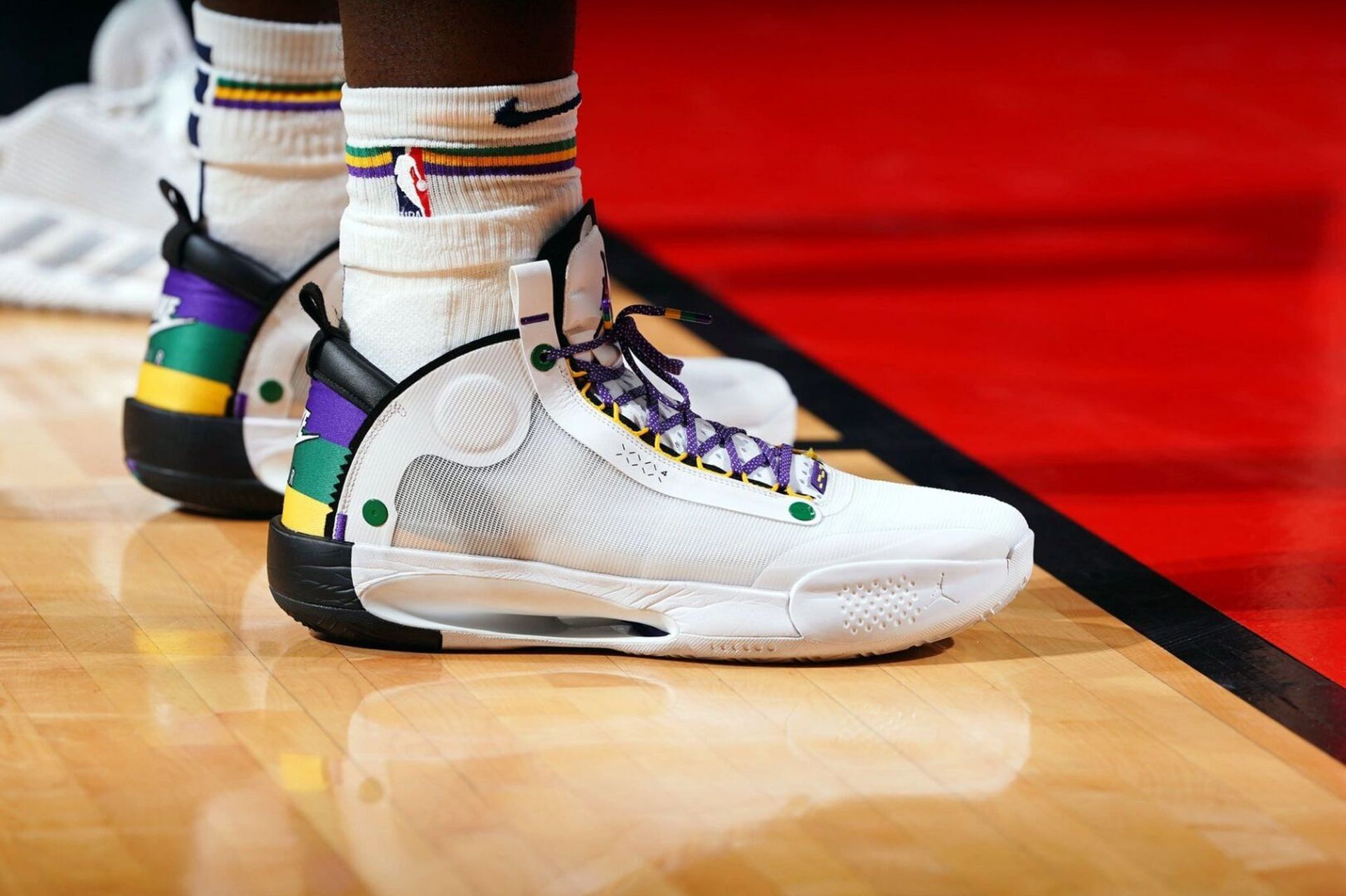 锡安一心想要大城市球队提高自己的曝光度.