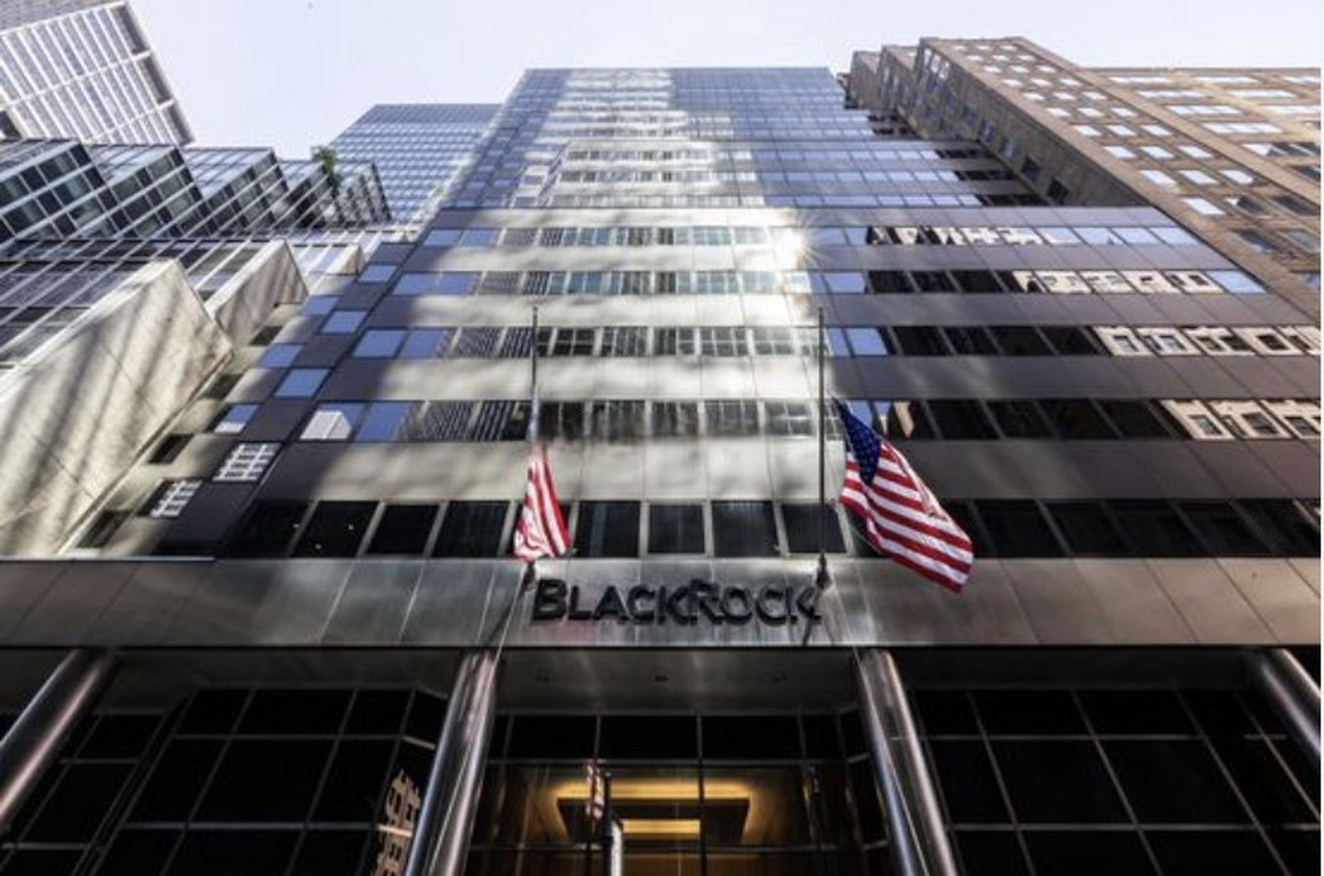 聚焦一下贝莱德——黑石向sec申请etf,如果申请通过,黑石将会引动国际