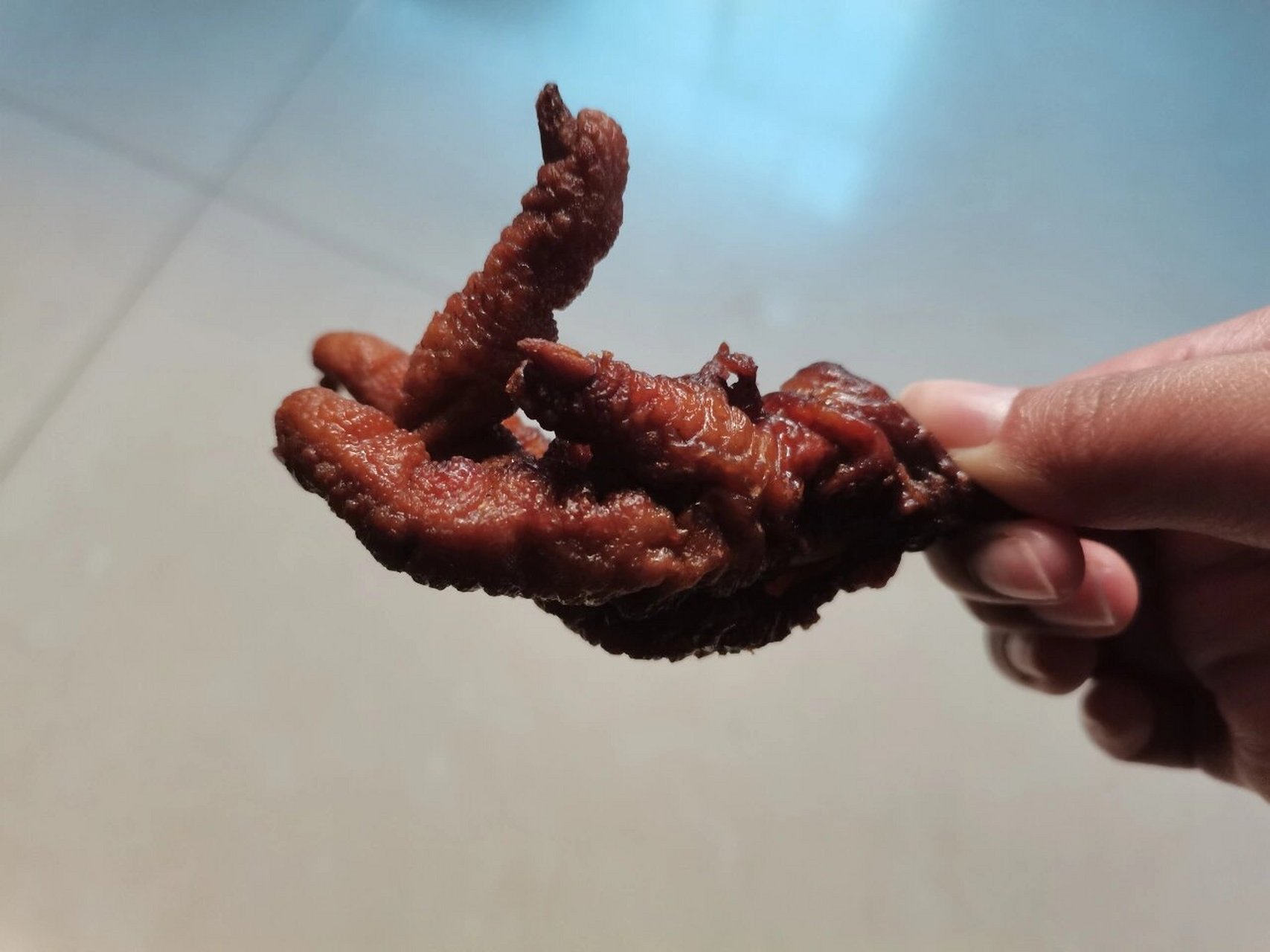 今天吃到的鸡爪会掐指一算