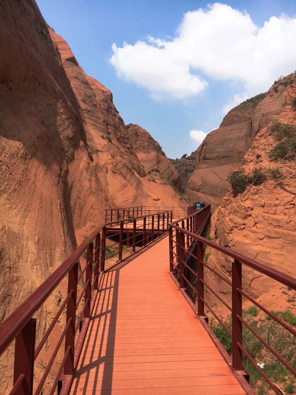 陕北丹霞地貌旅游景区图片