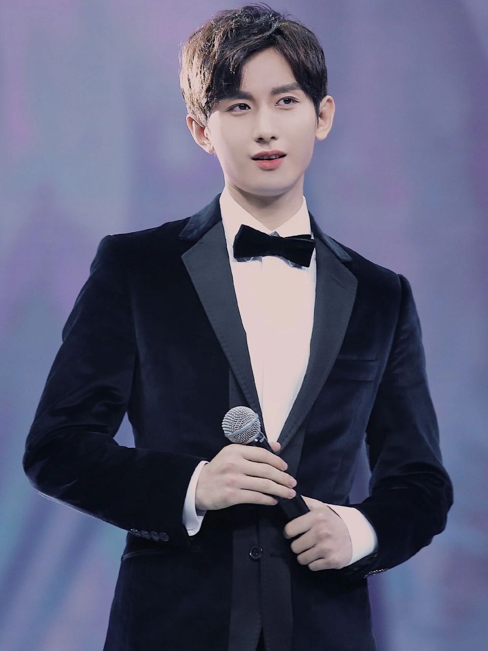 这是成毅青云志时期发布会的图片!