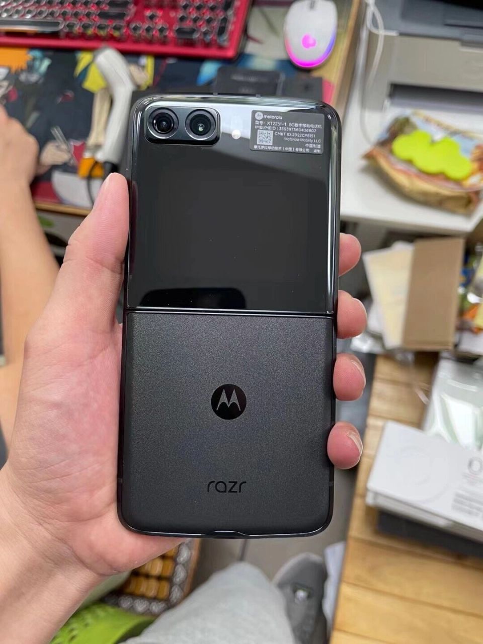 razr2022(12gb 512gb)锋雅黑 razr (5g) /摩托罗拉 razr (5g)