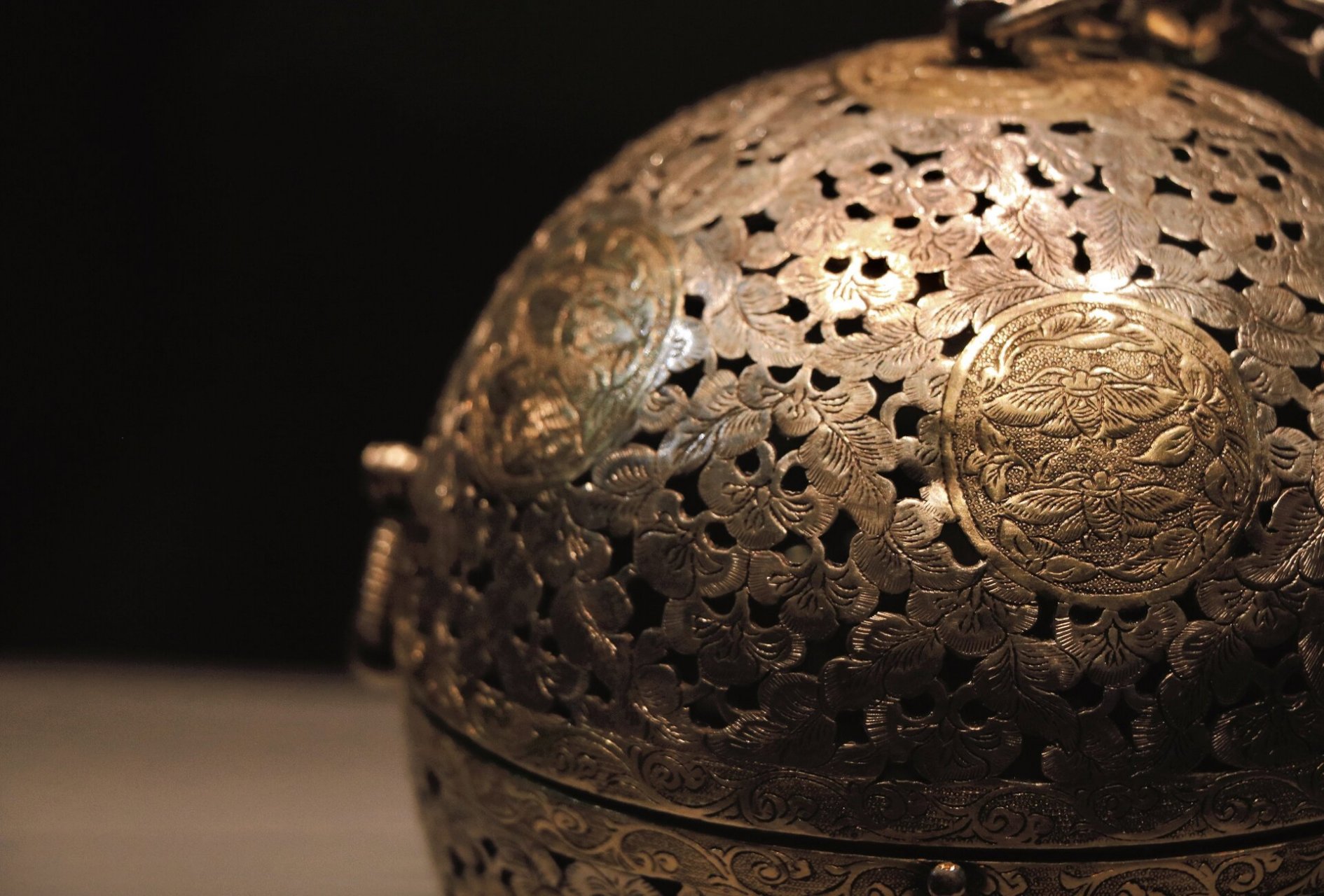 法门寺出土的唐代香囊 | 古人有多精致 "尘中生幻景 此间舞霓裳" 「唐