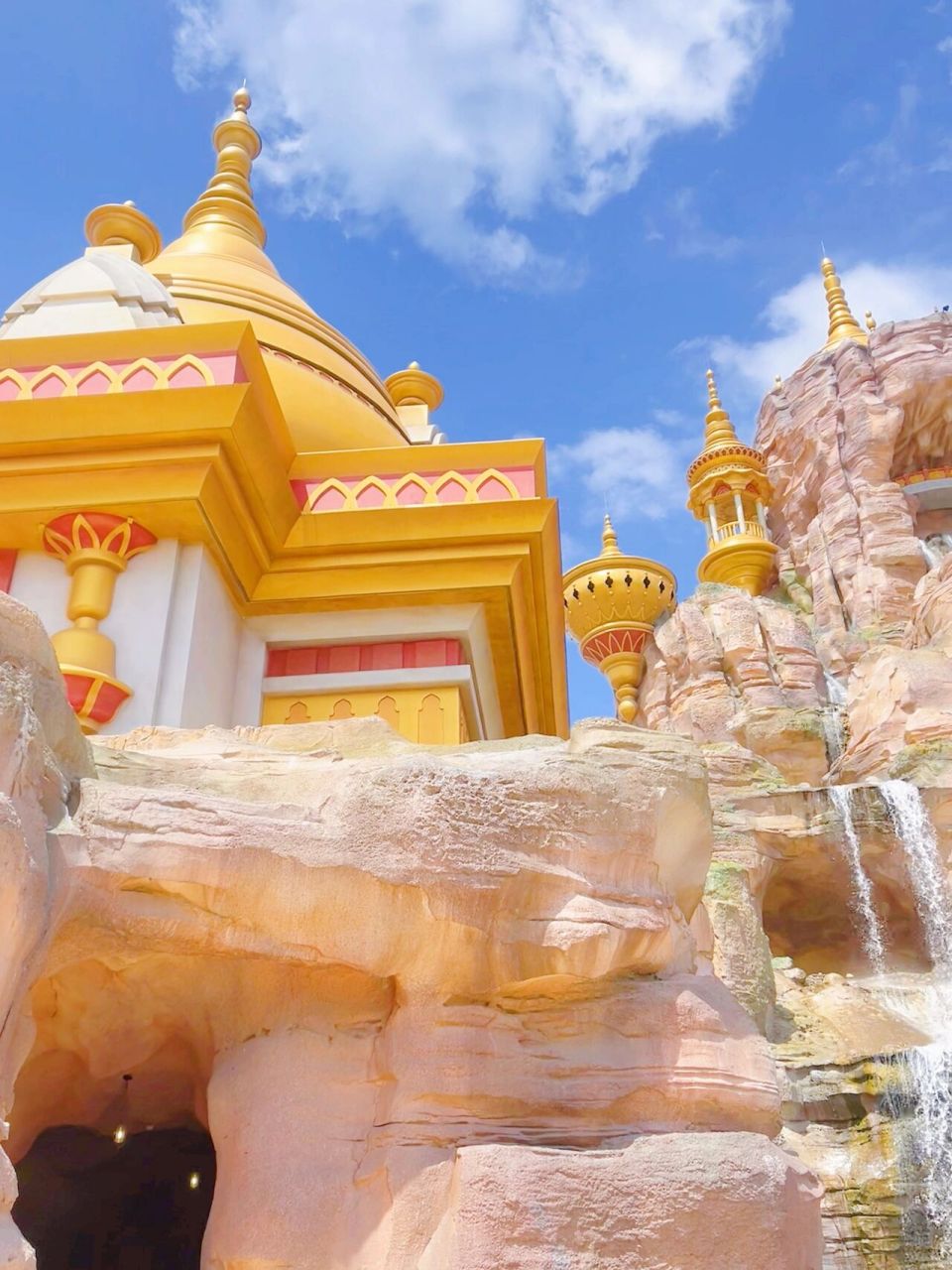 西游乐园攻略 九月份第一个周六去的,相比较暑期人真的少很多!