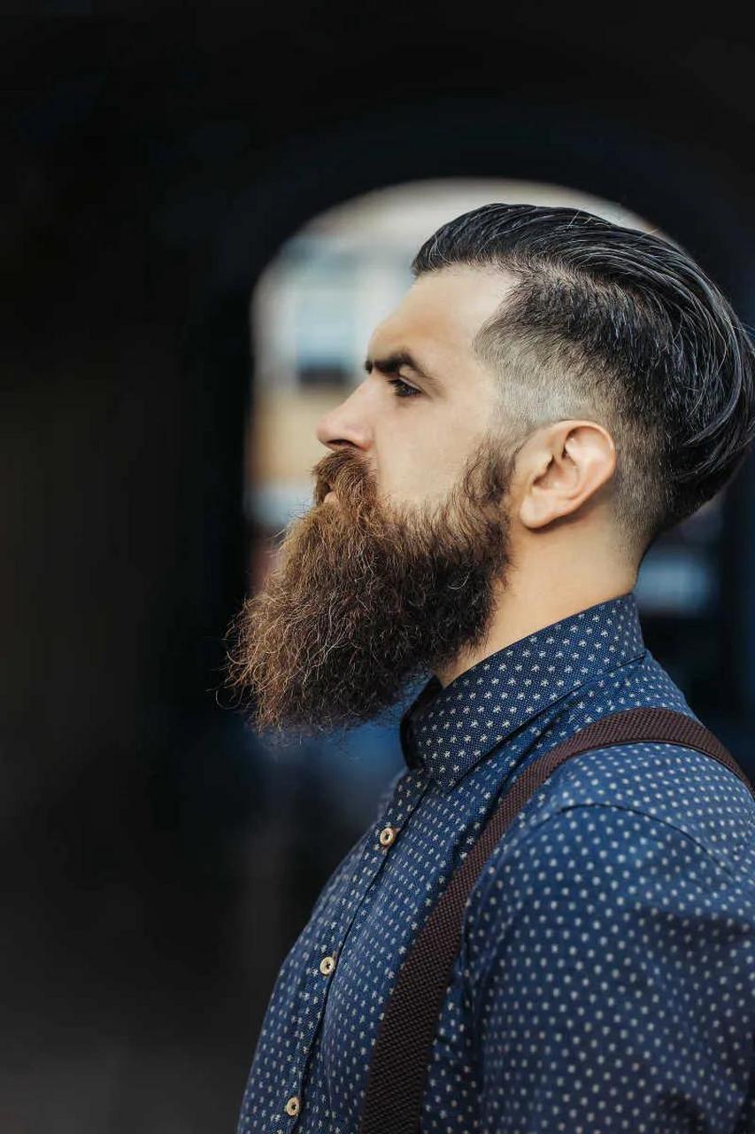 胡子旺盛代表更男人?