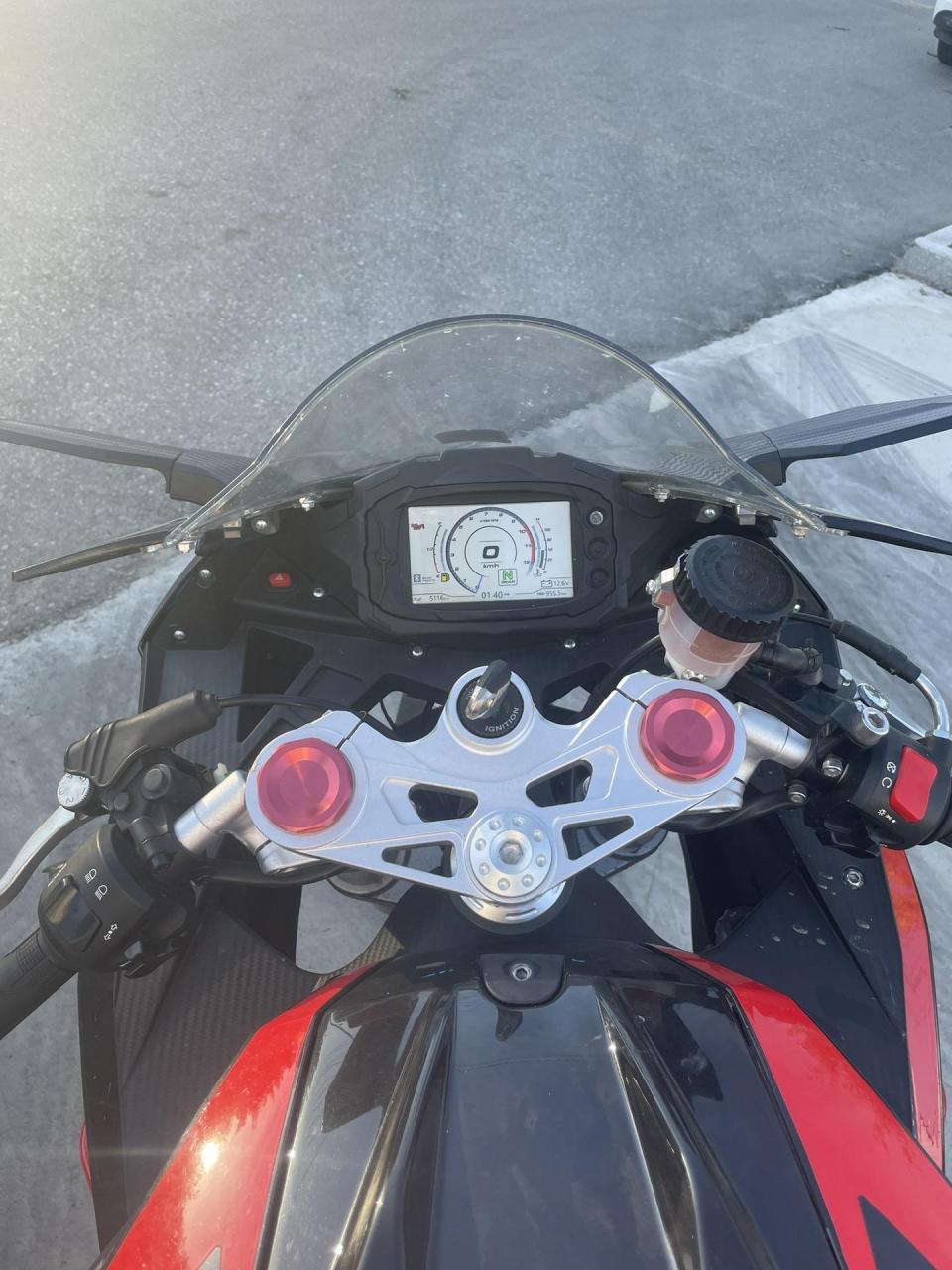 21年9月刀锋400,手续齐全 价格1.