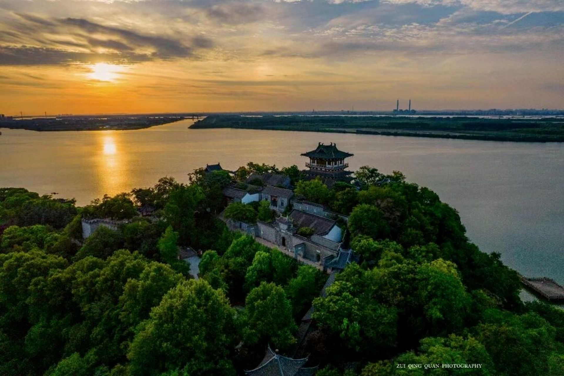 跟着唐诗宋词去免费爬北固山 镇江北固山,这是一座我们非常熟悉的山