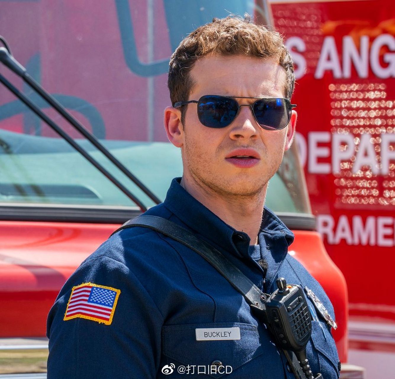 据《紧急呼救》主演奥利弗·斯塔克透露,在即将于美东时间5月24日晚