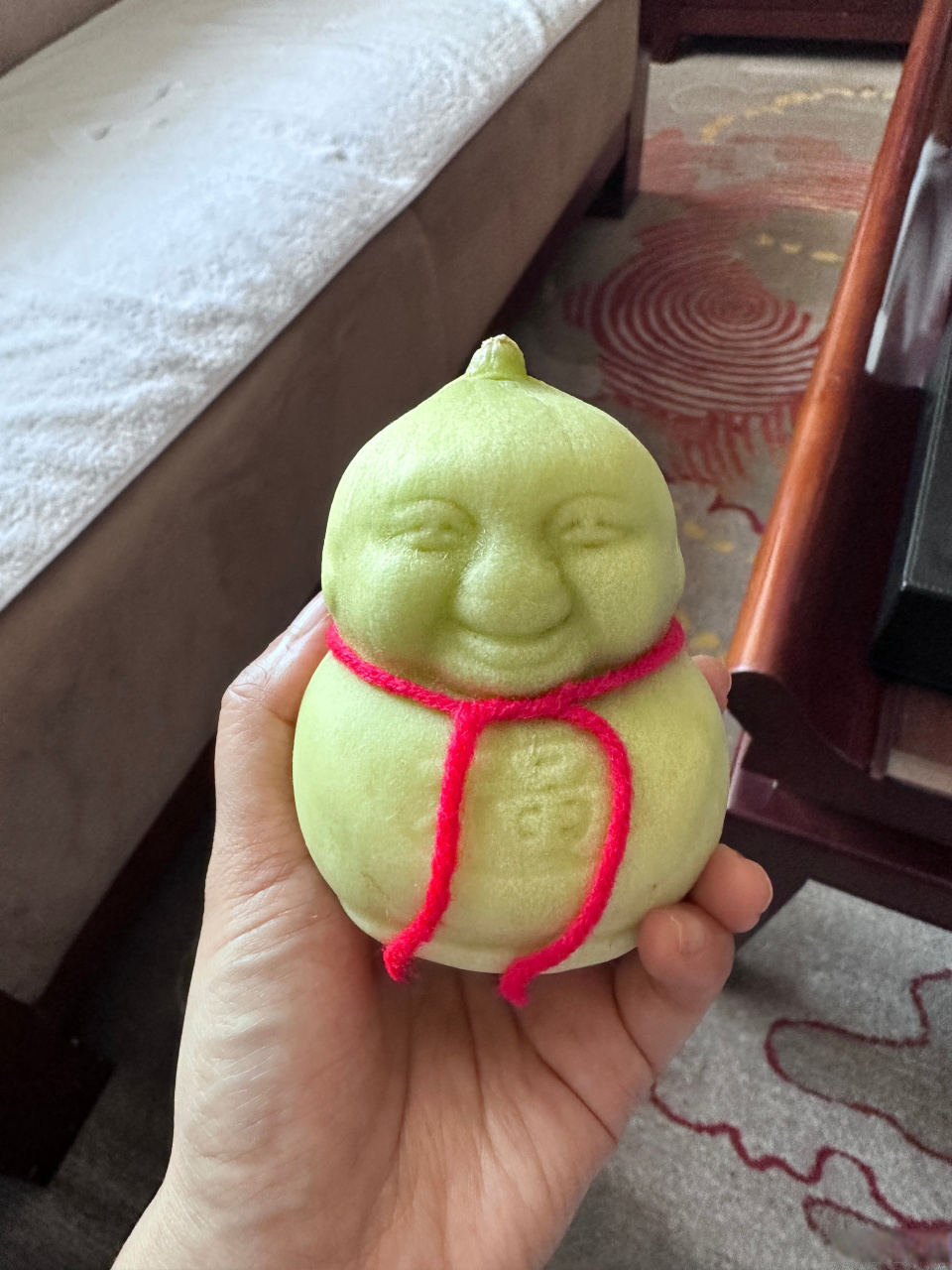 这个让我想起了西游记里的人参果,有点不忍下嘴[捂脸][捂脸][捂脸]