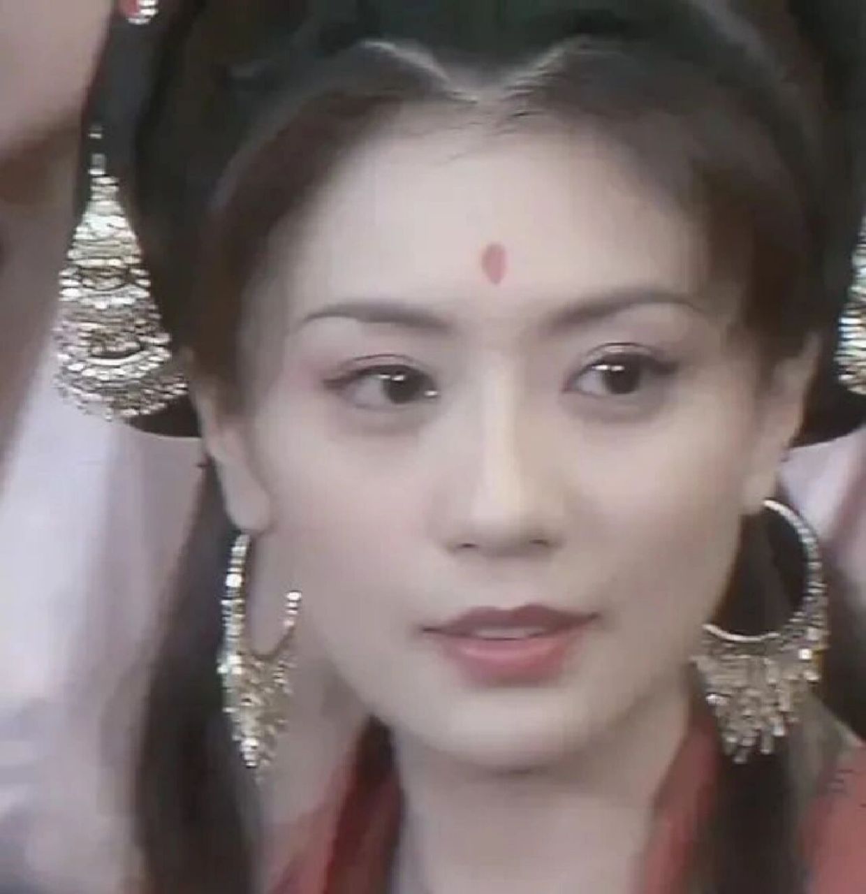 【富二代孙志浩,恋过林心如,娶过贾静雯,如今只停留于林若亚一人】