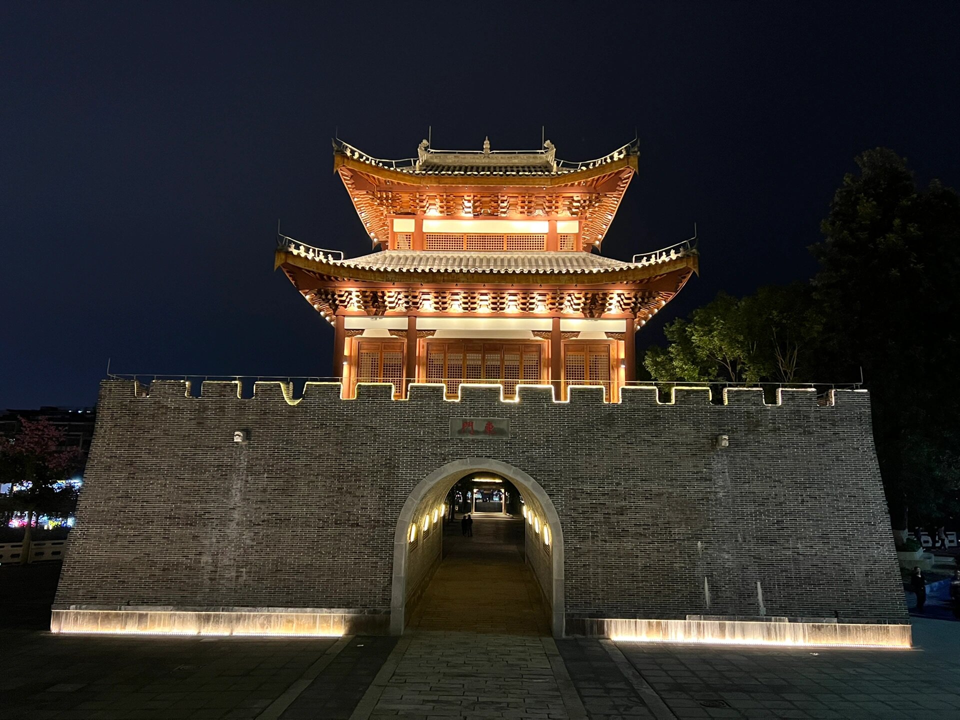 河源东门古建筑夜景