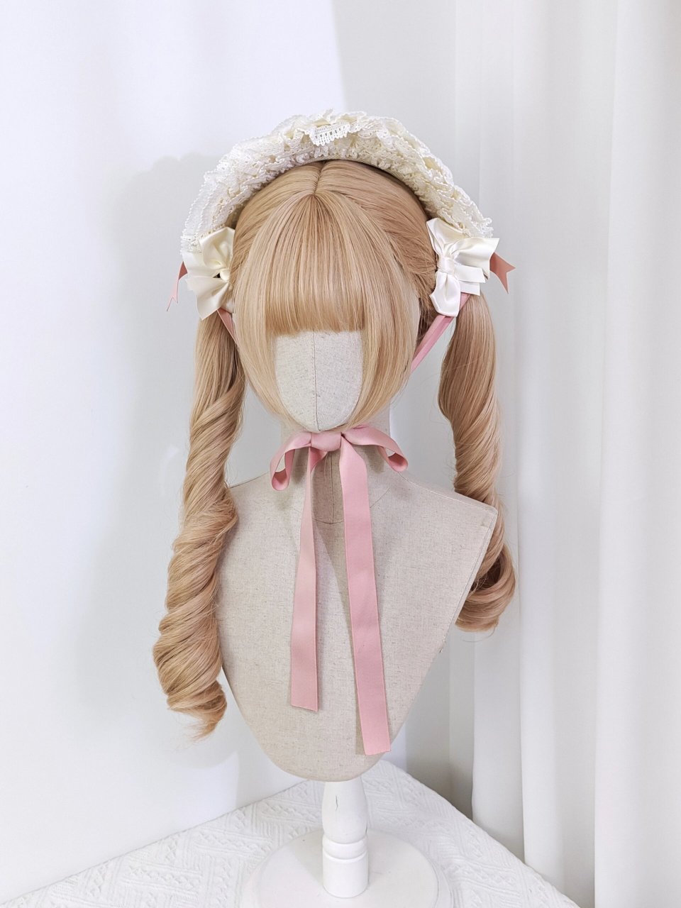 今天分享4个又甜又可爱的doll感洛丽塔发型～快看看你喜欢哪一个?