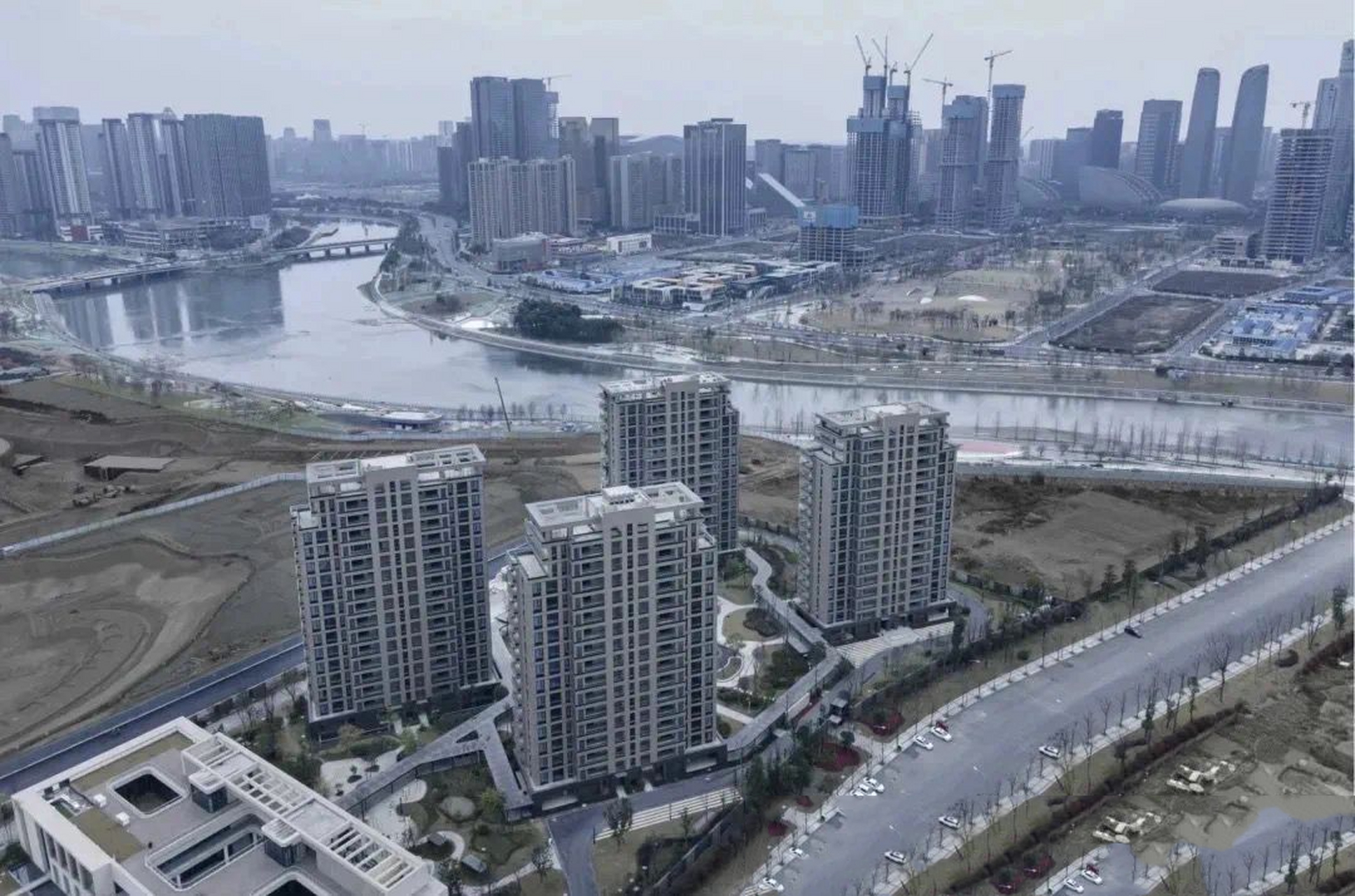 蜀瑞苑,金融城三期最神秘的楼盘 明明都是现房了,并且已经有人入住