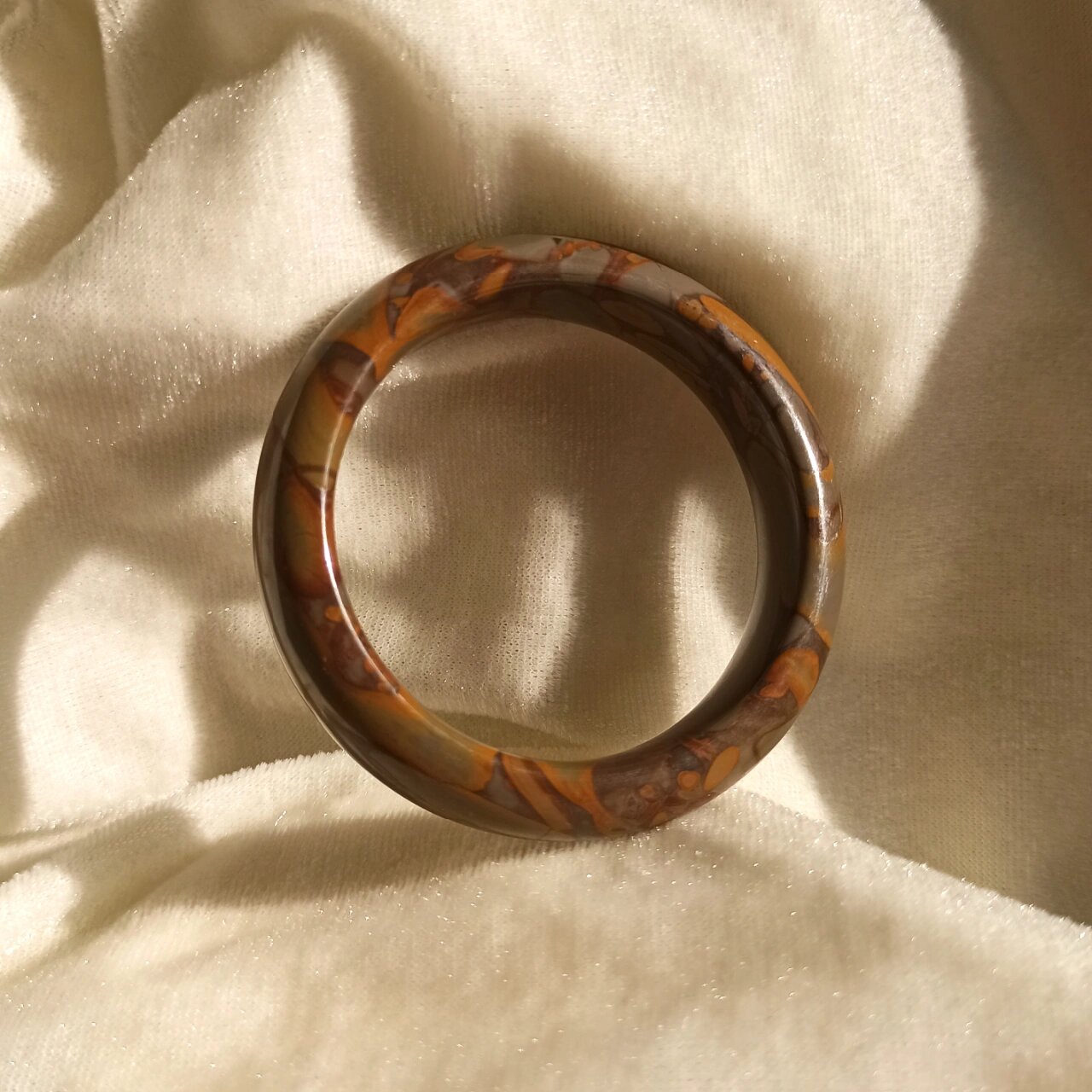 对女娲石镯子的价格愤愤不平! 这么好看的镯子也太便宜了!