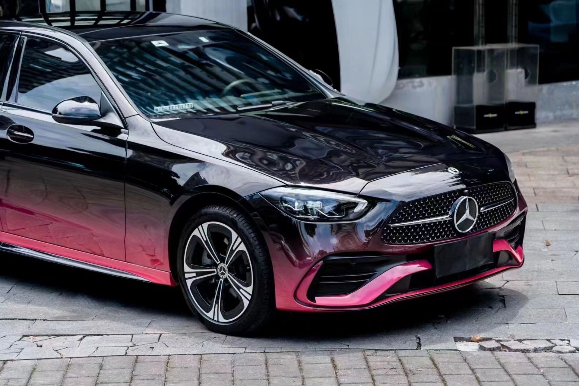 奔驰西改色–黑红渐变 超级超级帅的一款定制涂装膜,你心动了吗?