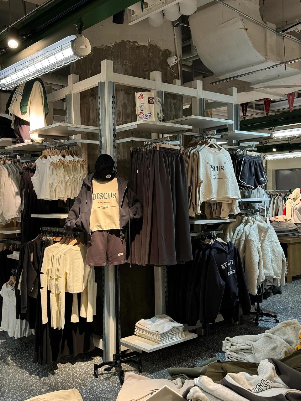 真的平价又好看 这次又多了不少格雷系穿搭 还有适合过年穿的红色系