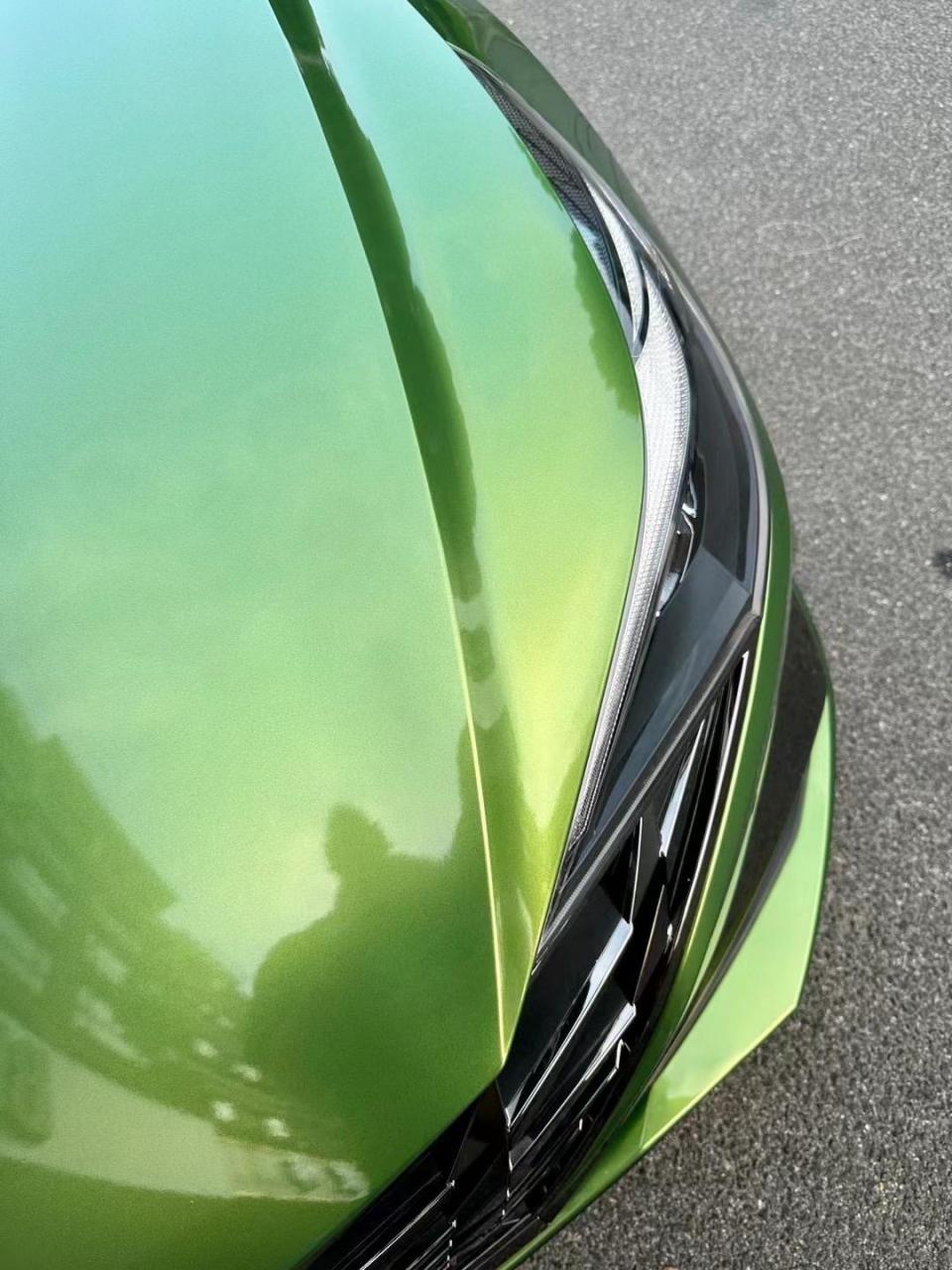 现代伊兰特,原车白改pet曼巴绿改色