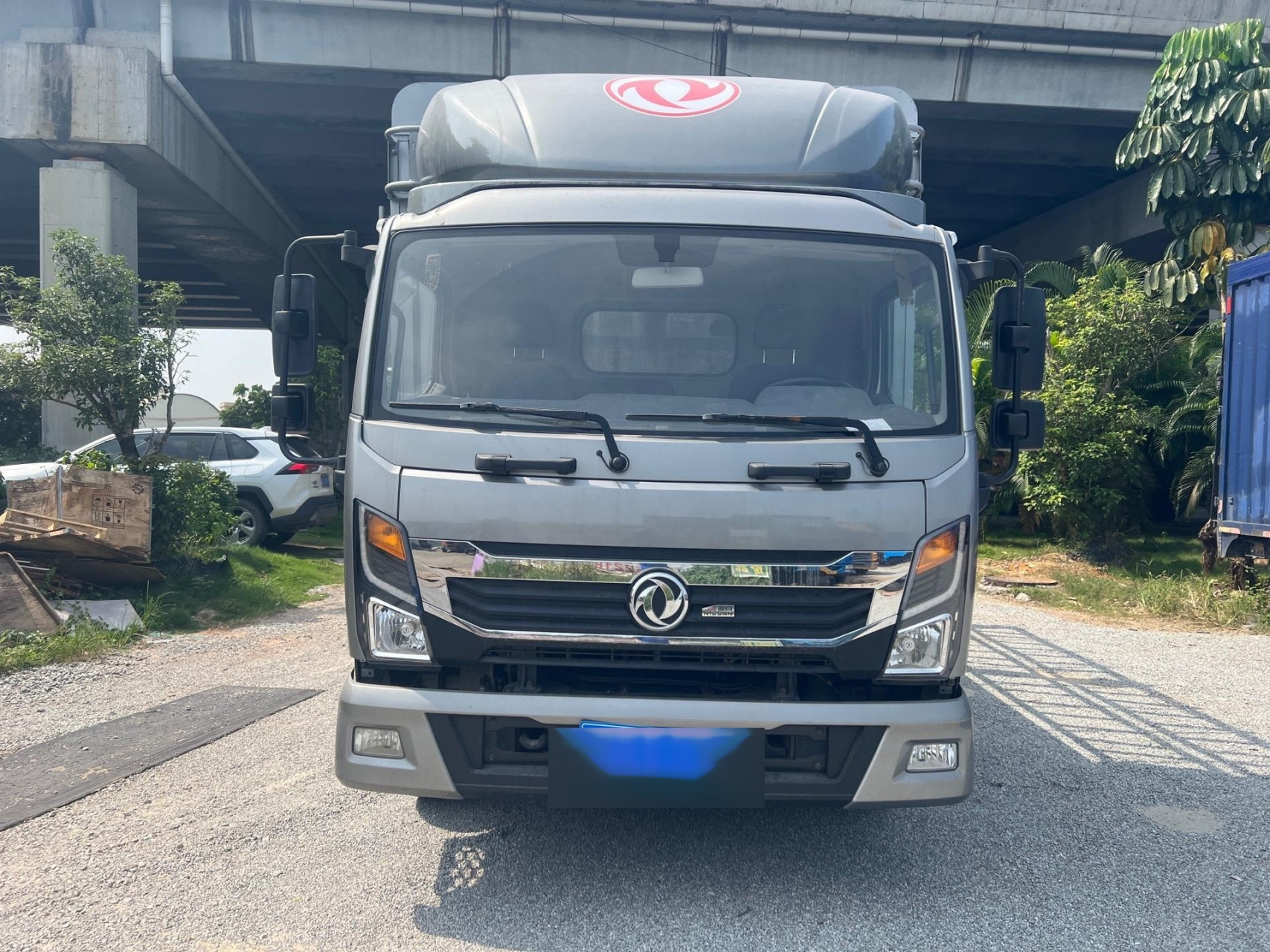 东风仓栅式轻卡.2021年9月上牌,东风4米2高栏,日产3.