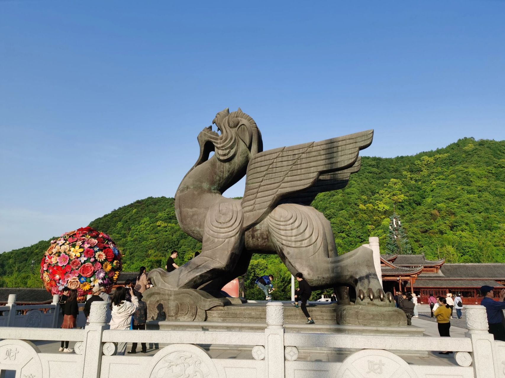 宁海上金谷 新晋网红打卡地,深受中老年亲睐的财神文化集结地——宁海