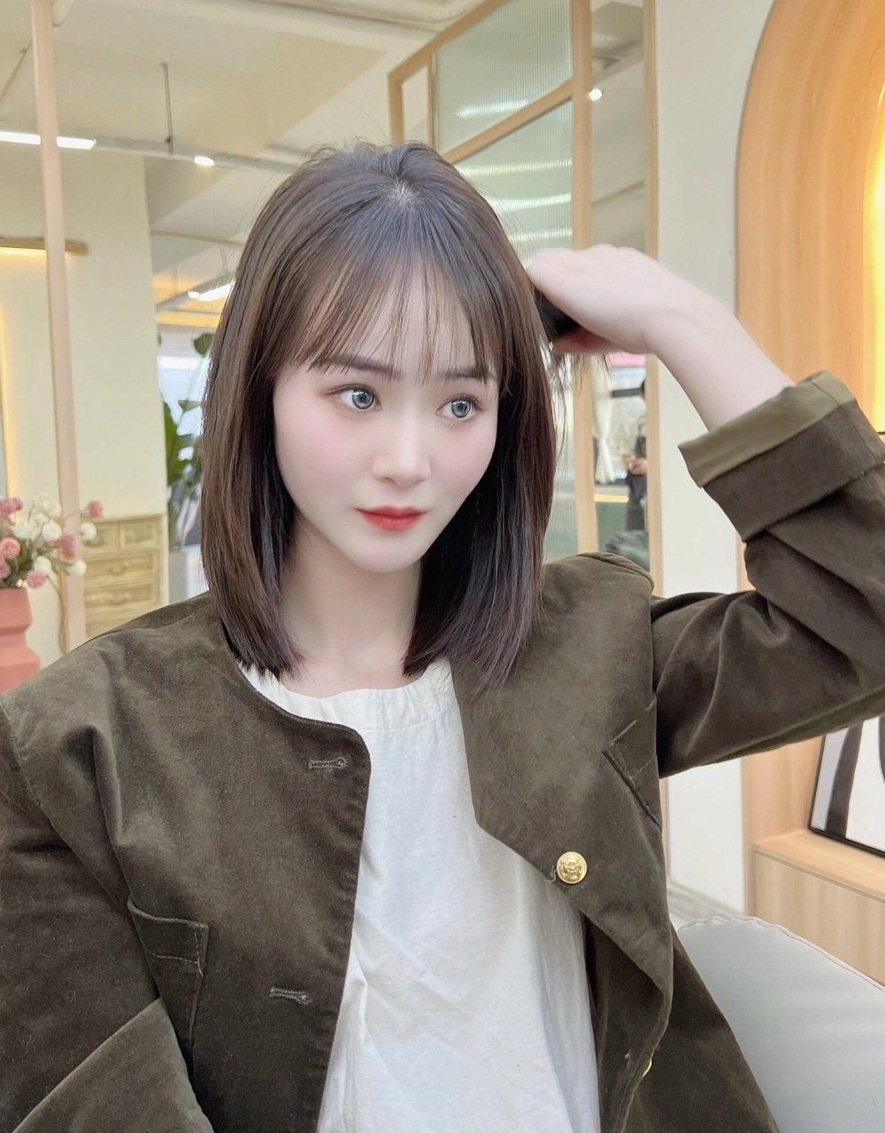 36岁宝妈可以瞬间减龄10岁的发型 36岁的宝妈一直被发型困扰多年 99