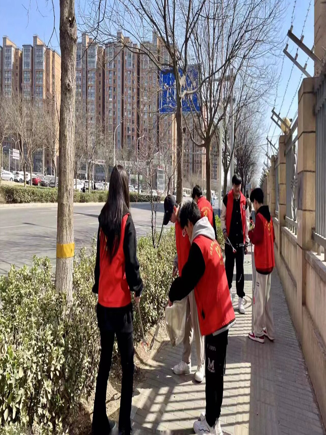 志愿者活动图片