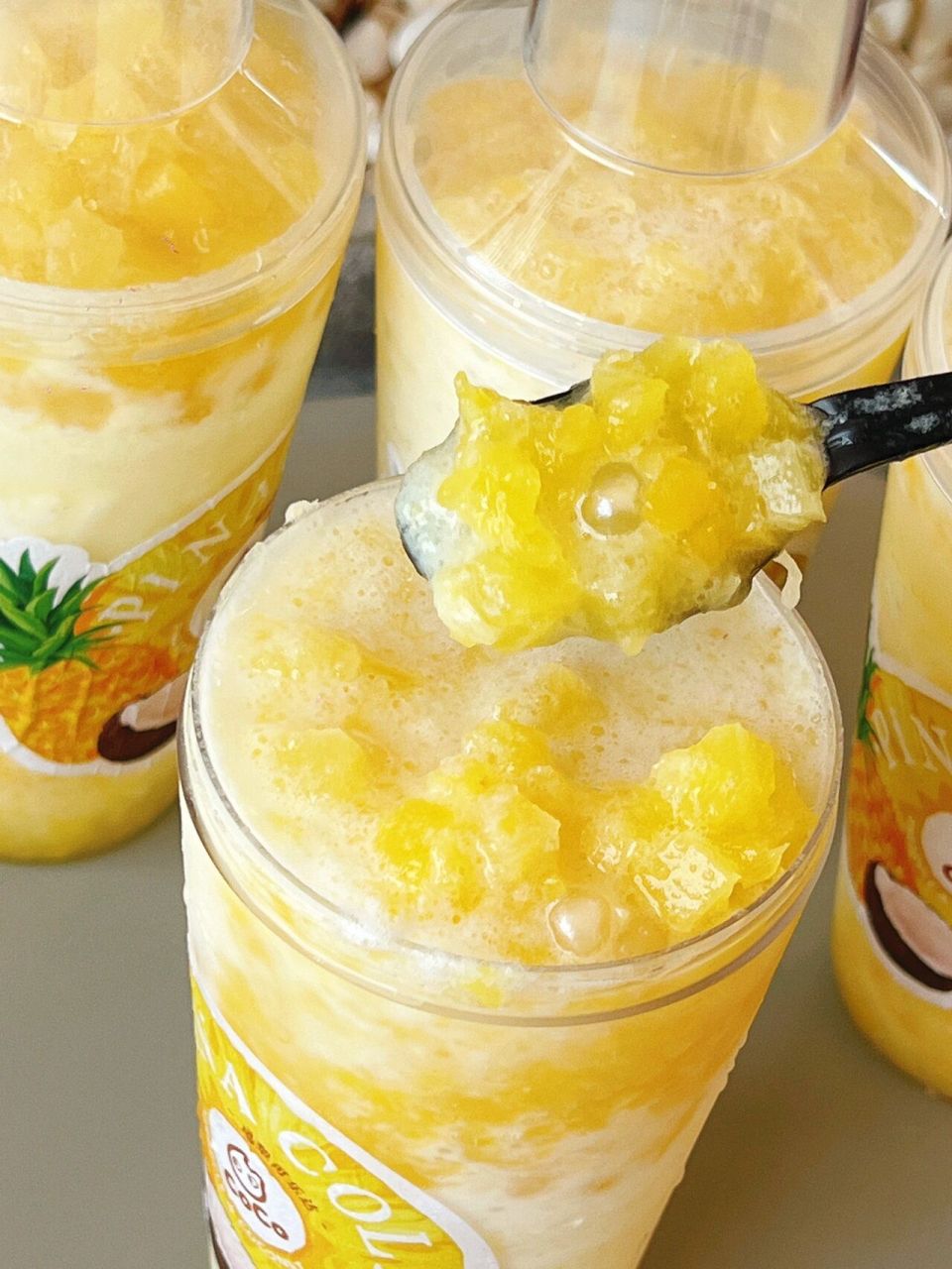 连我女儿都惊呼 这是她今年喝过zui好喝coco coco新品摇摇凤梨可乐达