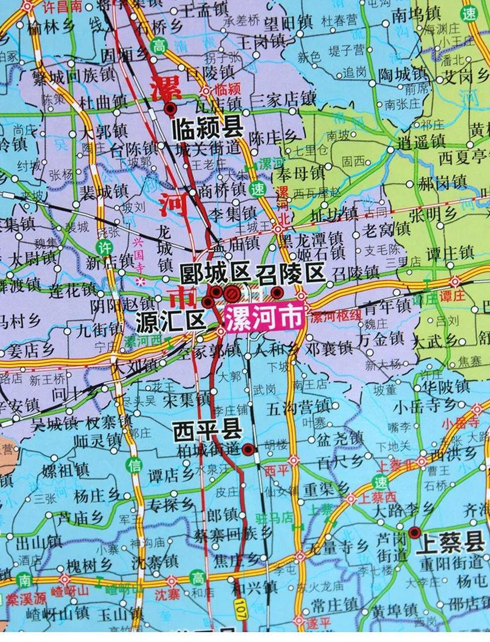 漯河市与驻马店,周口,许昌,平顶山相邻,漯河市区已经发展到驻马店市