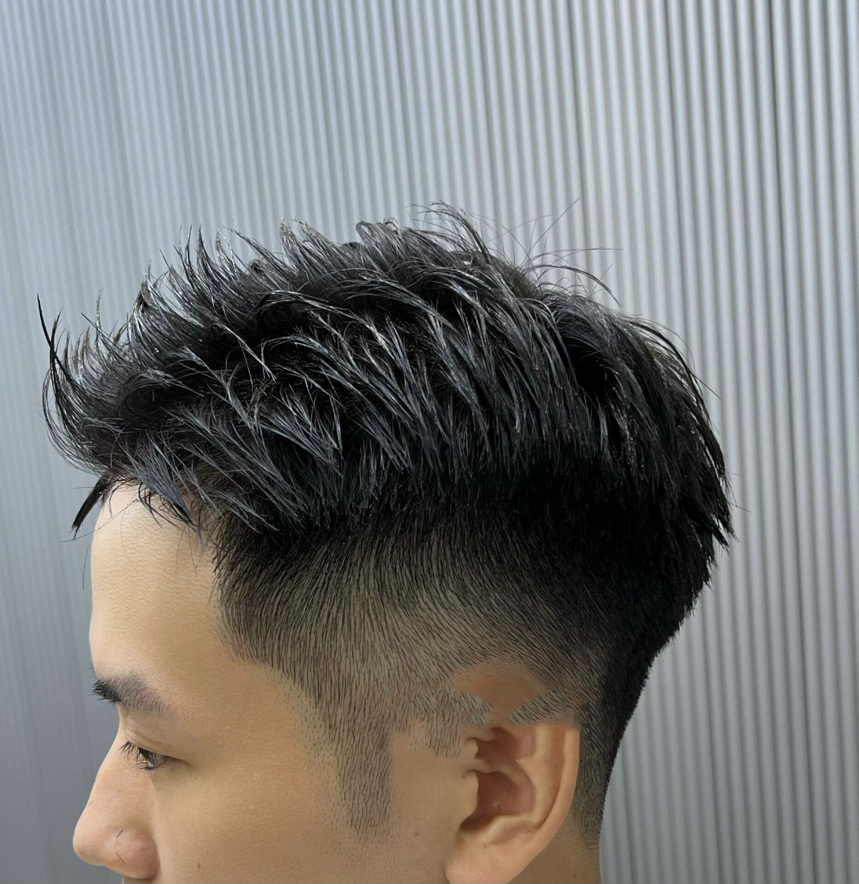 男生夏季短发 四六侧背 男生夏季短发 四六侧背