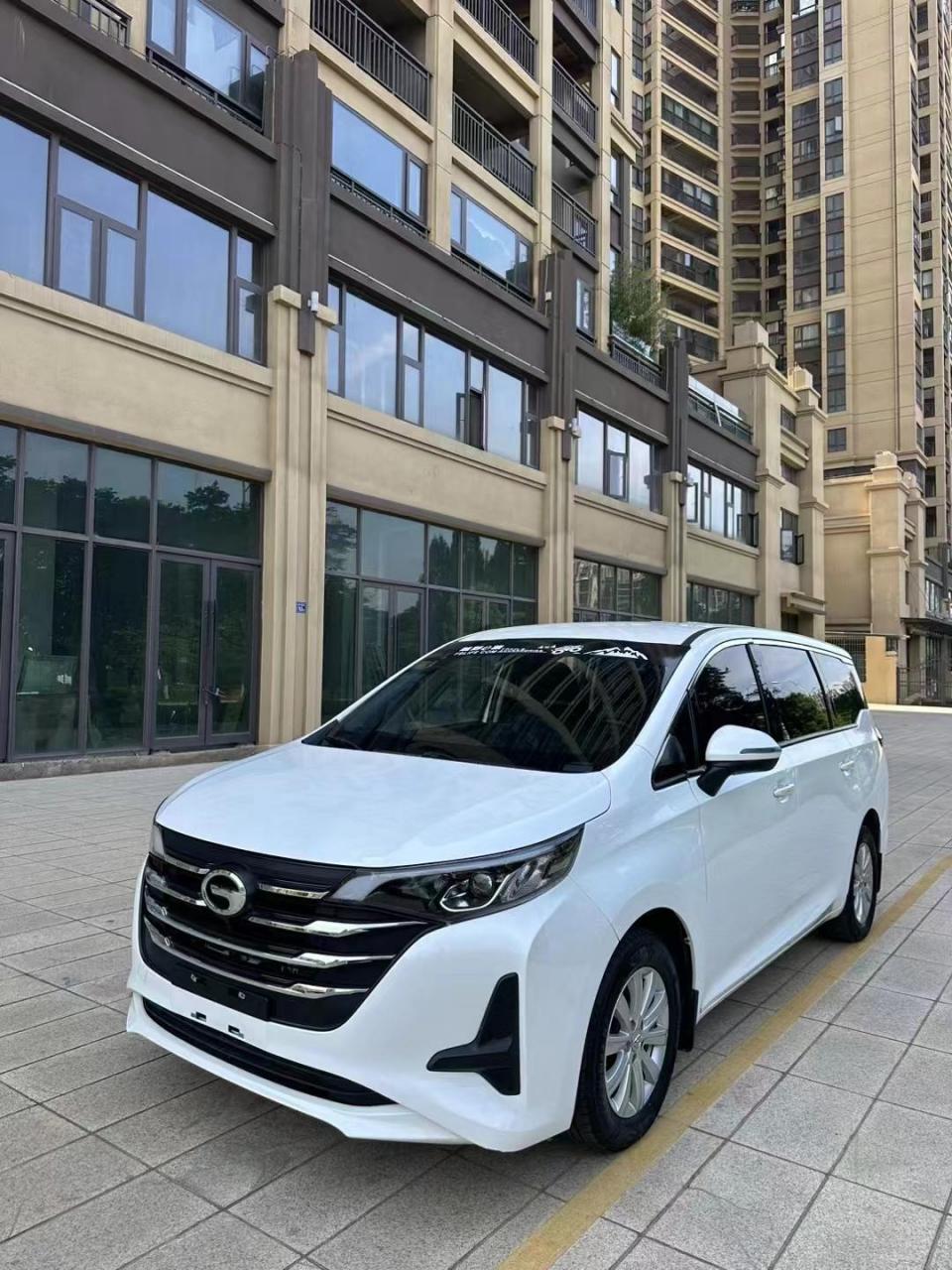 xx  广汽传祺gm6,2021年8月份上牌的手动1.5t精英版