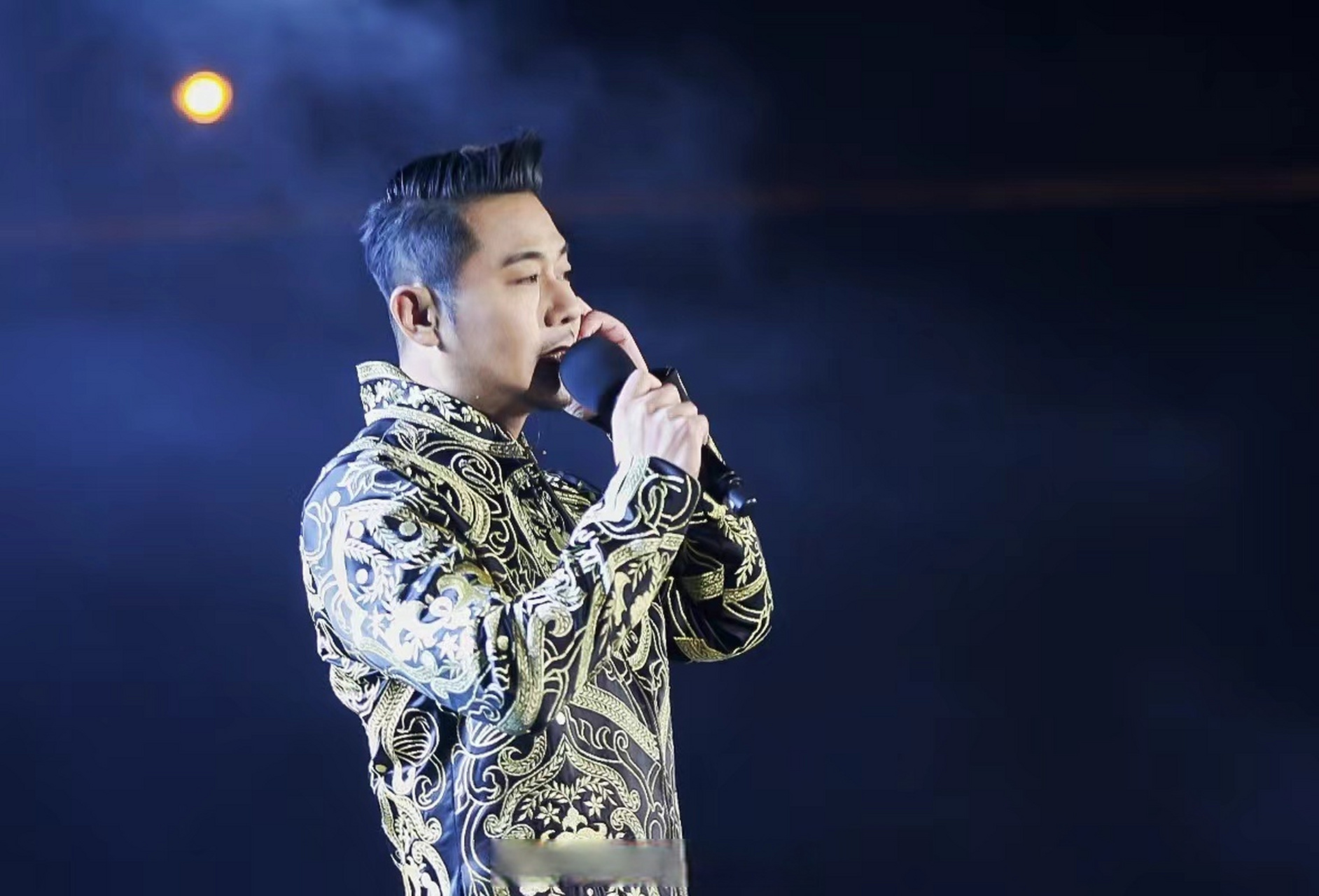 遇见音乐遇见爱# 胡杨生态文化旅游节[微风]@安琥 主持,演唱,一起