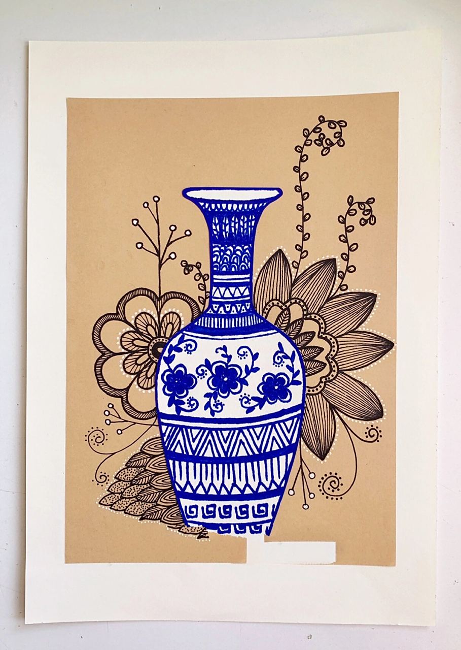 青花瓷创意花瓶(儿童画)     青花瓷主题画