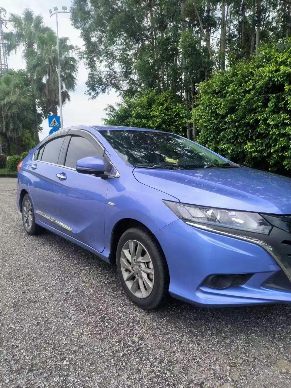 亏本处理17年本田竞瑞,1.5l自动波,精品车况,4.38万包过户,可以分期.