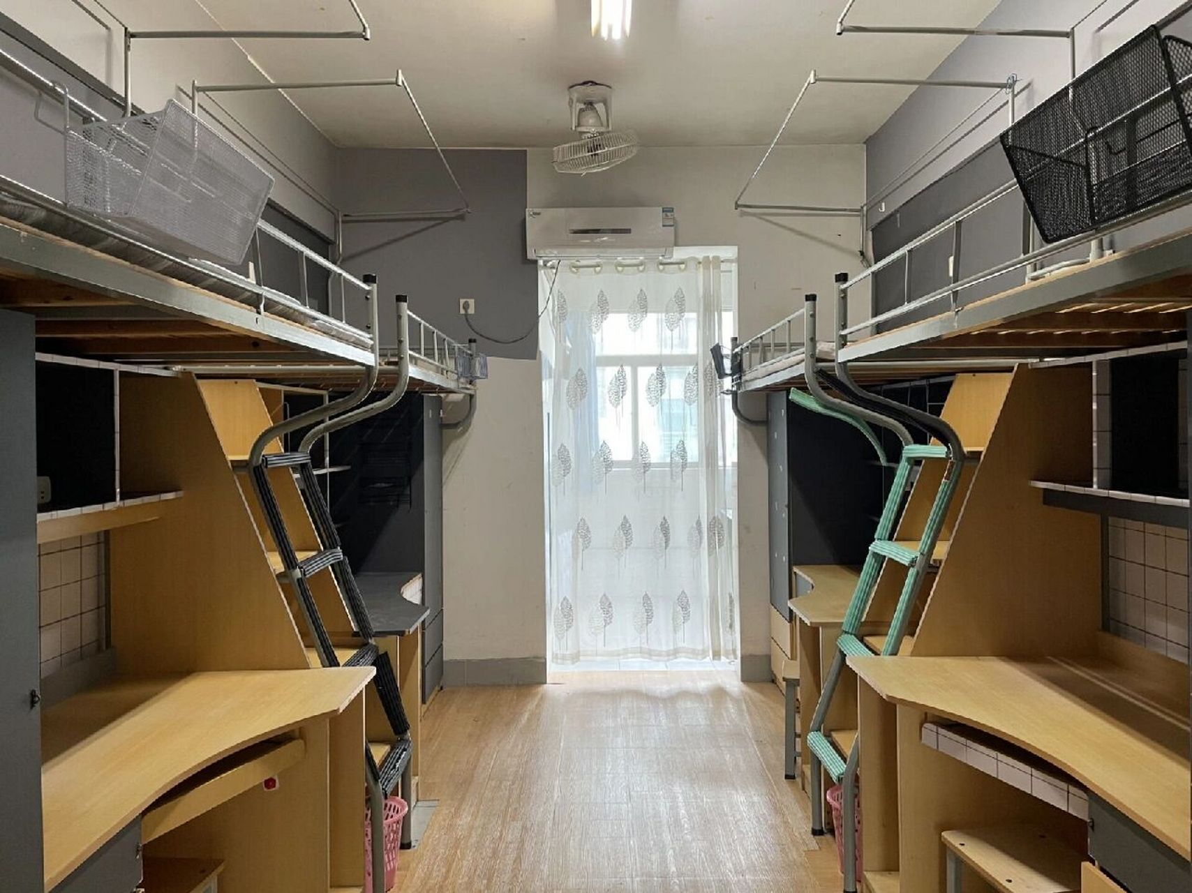 江南大学 江南大学宿舍篇 江南大学学生公寓园区共16个,64栋.