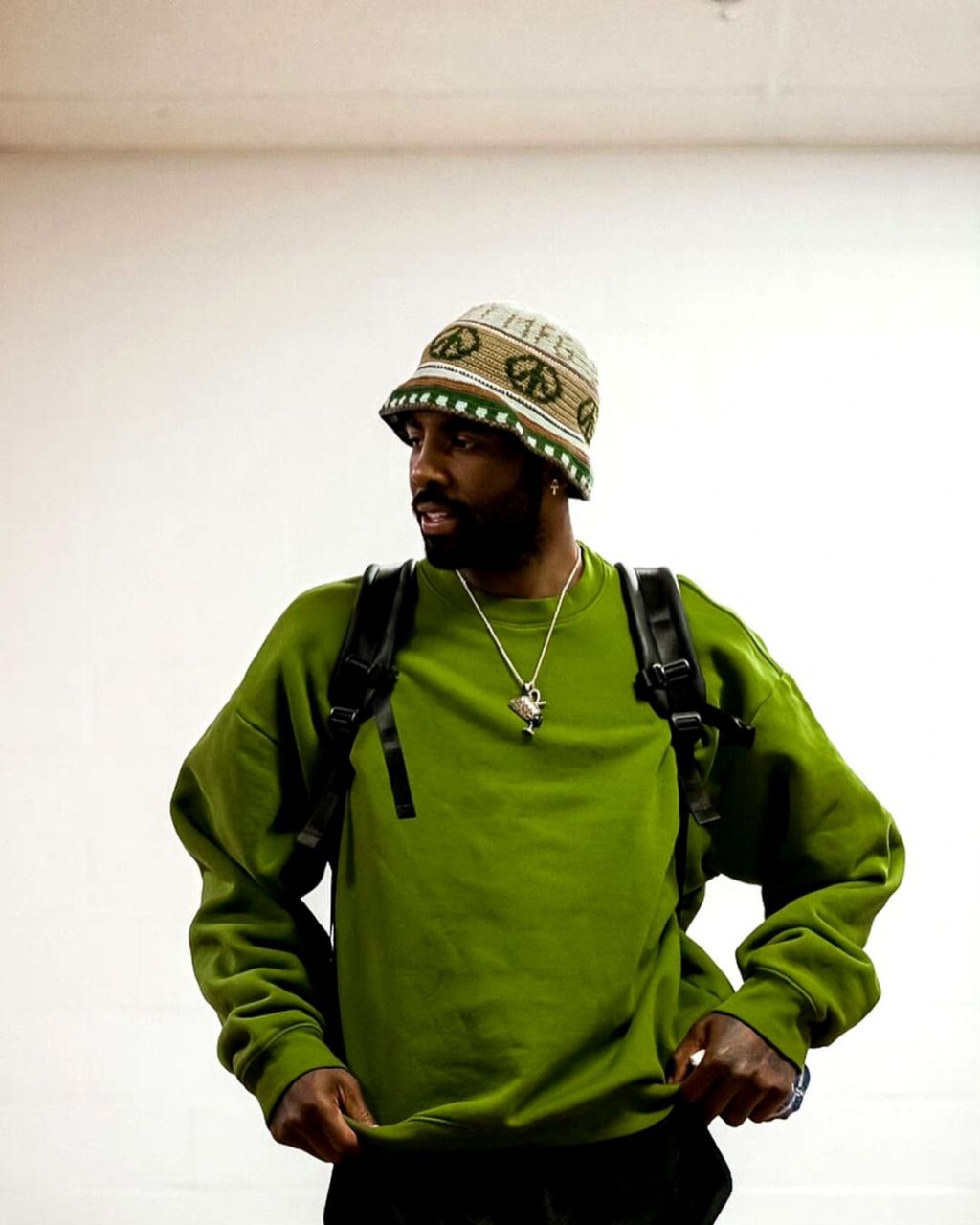 🎒🤞 #nba# #篮球# #篮球头像壁纸# #kyrie# #欧文