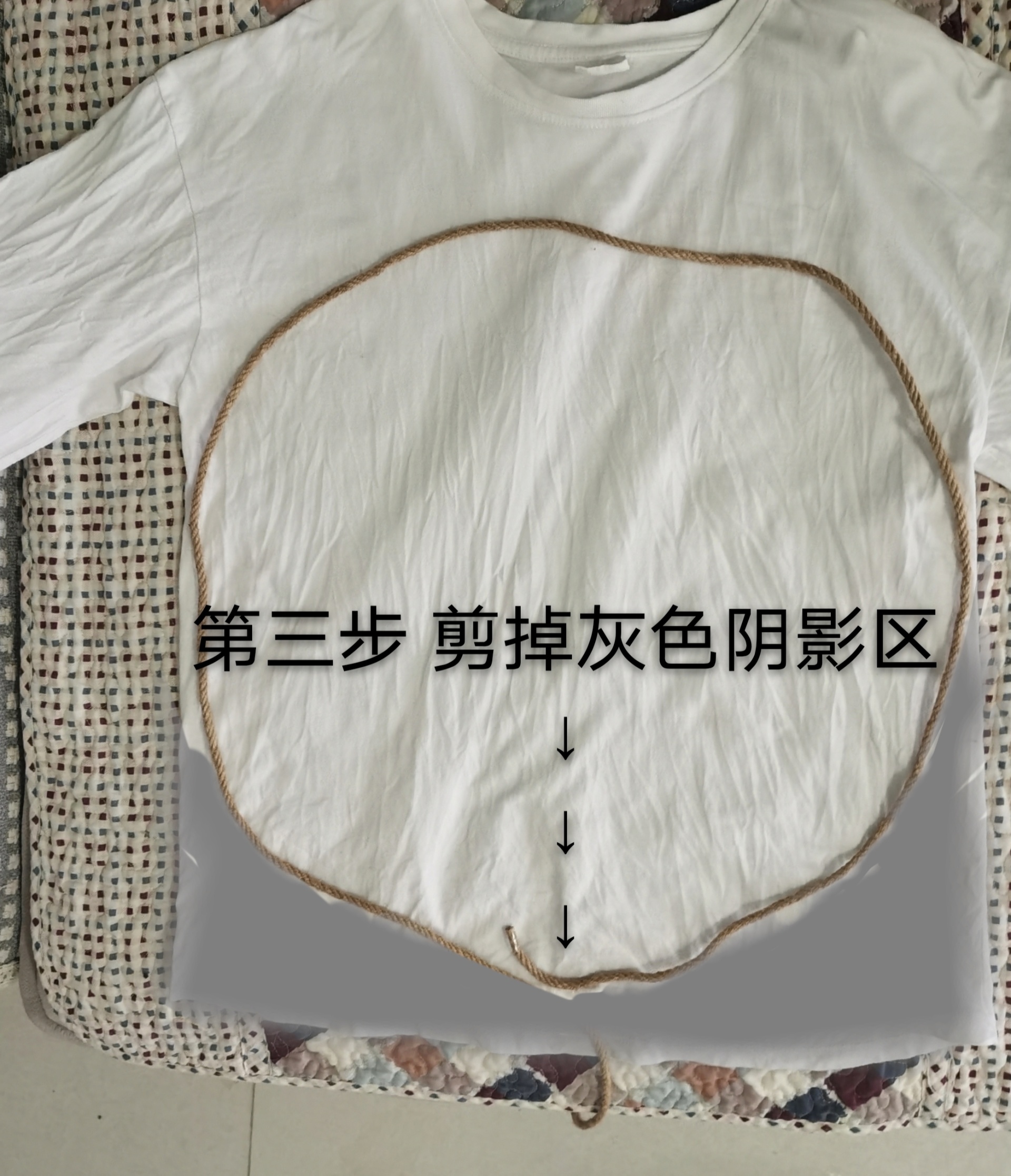 旧衣服改狗窝步骤图片