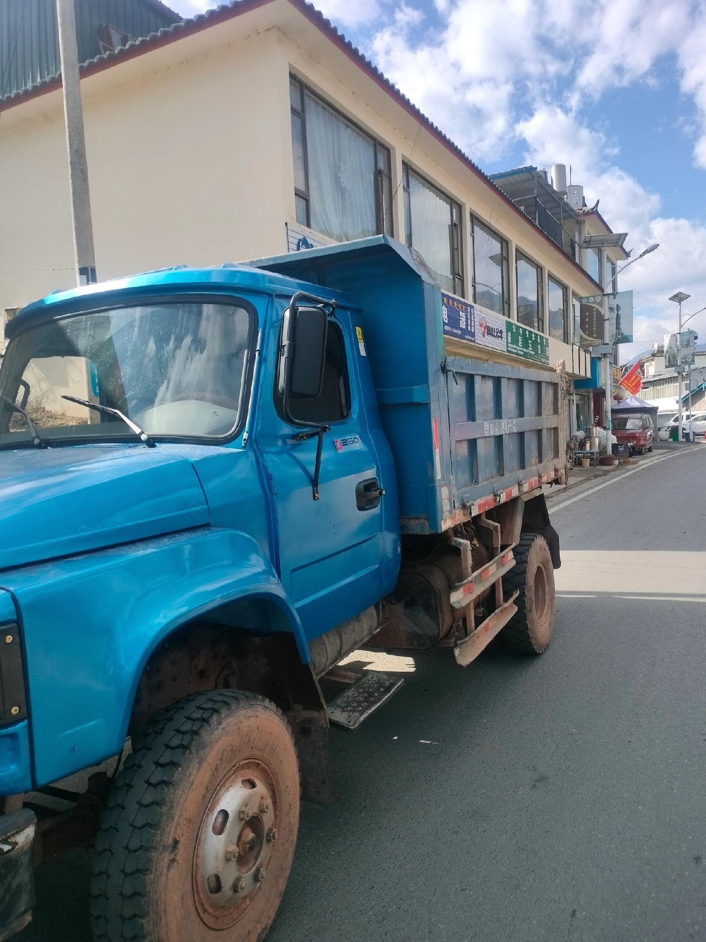 刚到一台精品力帆车,4102中冷增压发动机,原车原漆底板平整,轮胎九成