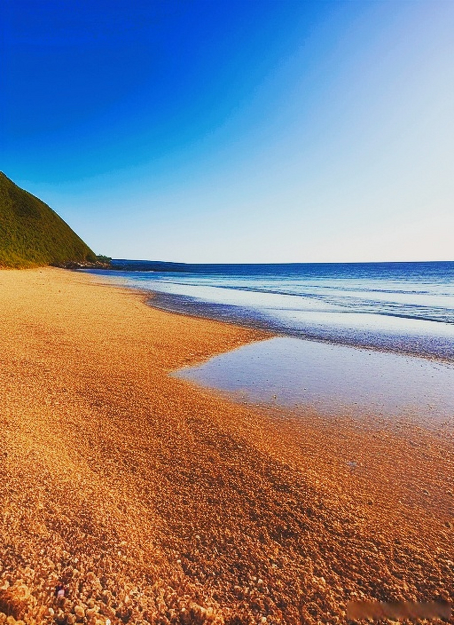 初夏来临,阳光渐渐地变得越来越热,人们最爱的出行旅游季节也悄然开始