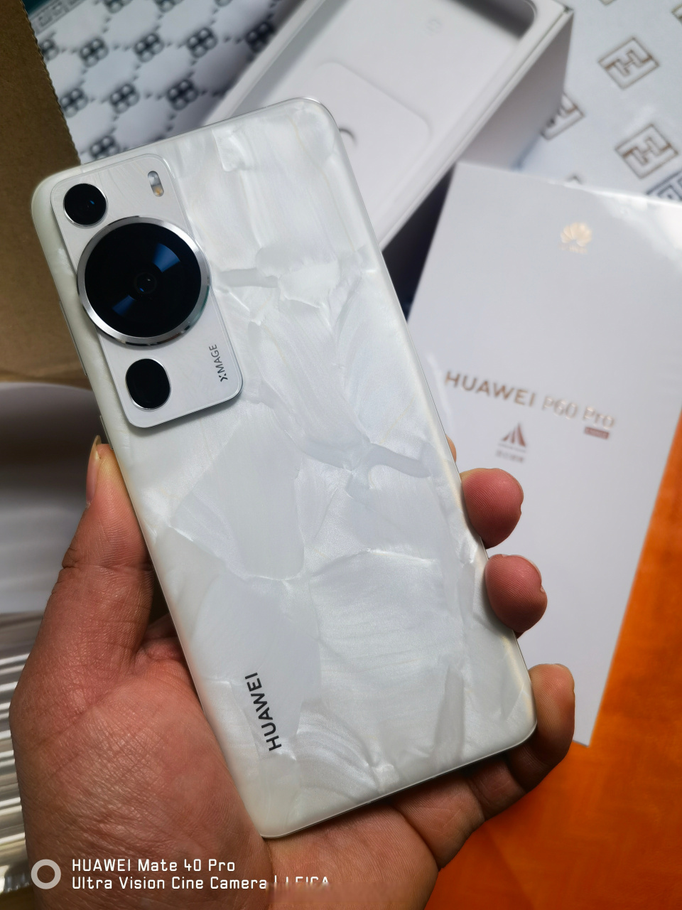 入的华为p60 pro 512gb版本,3月30日半夜下单,今天4月3日十点左右