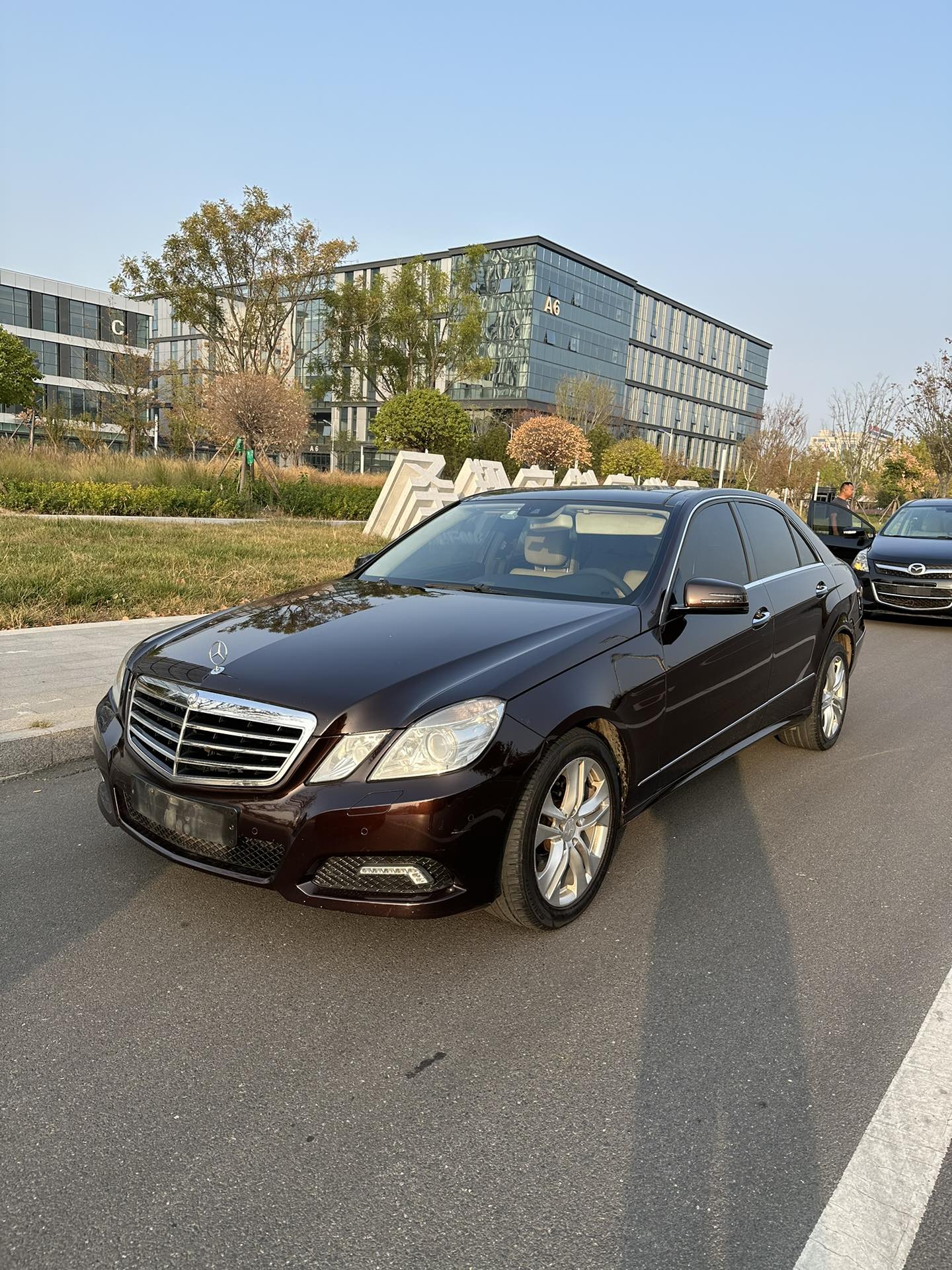 奔驰e350el与e300