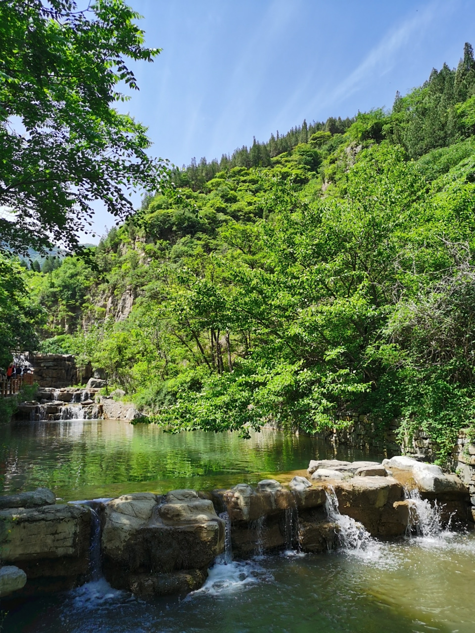 青州黄花溪 这个季节爬山最适合.不太热,植被也茂密起来.
