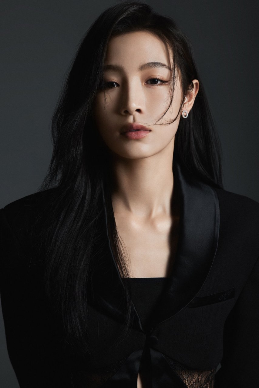 欢娱影视演员张楠全新大片释出.