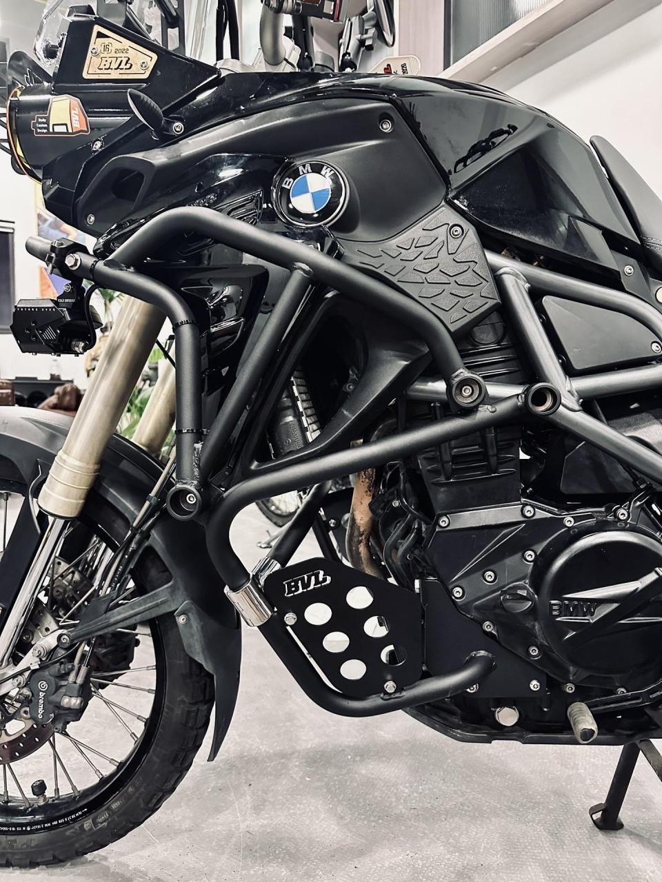 你看,那匹黑马!宝马f800gs改装.