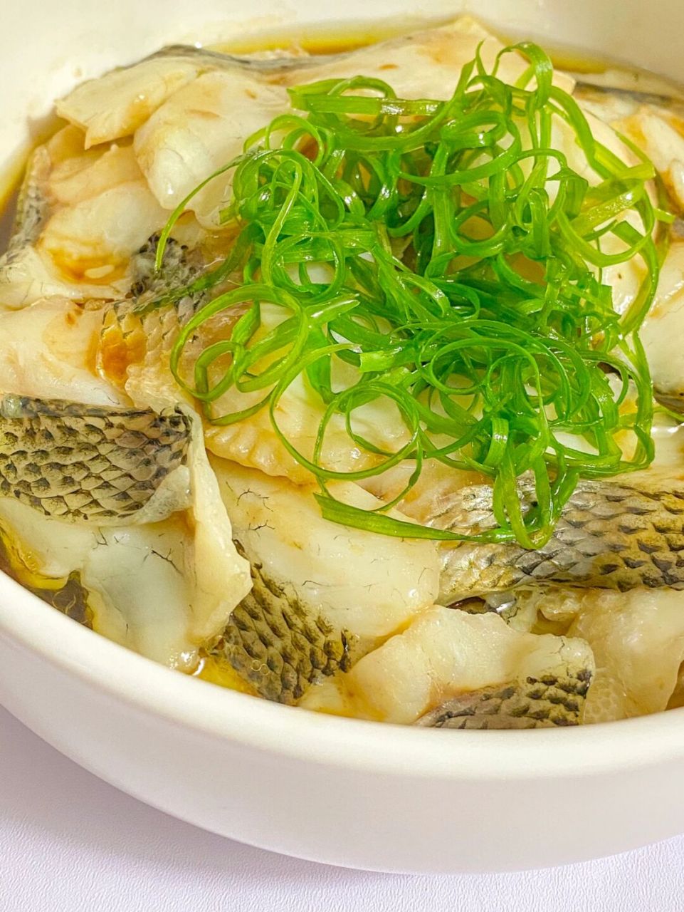 鲜美滑嫩清蒸鲈鱼片 一直想做清蒸鲈鱼片,总感觉自己刀工不行,切渤鲻