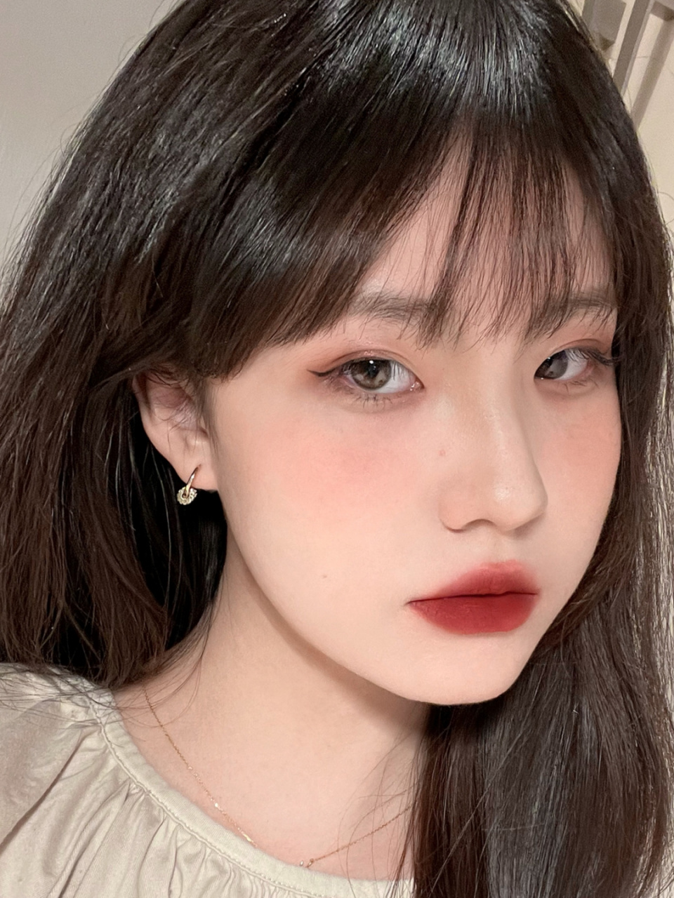 圆脸又圆眼的我也能画出成熟的妆容(没有在凡尔赛) 而且这个眼妆敲!