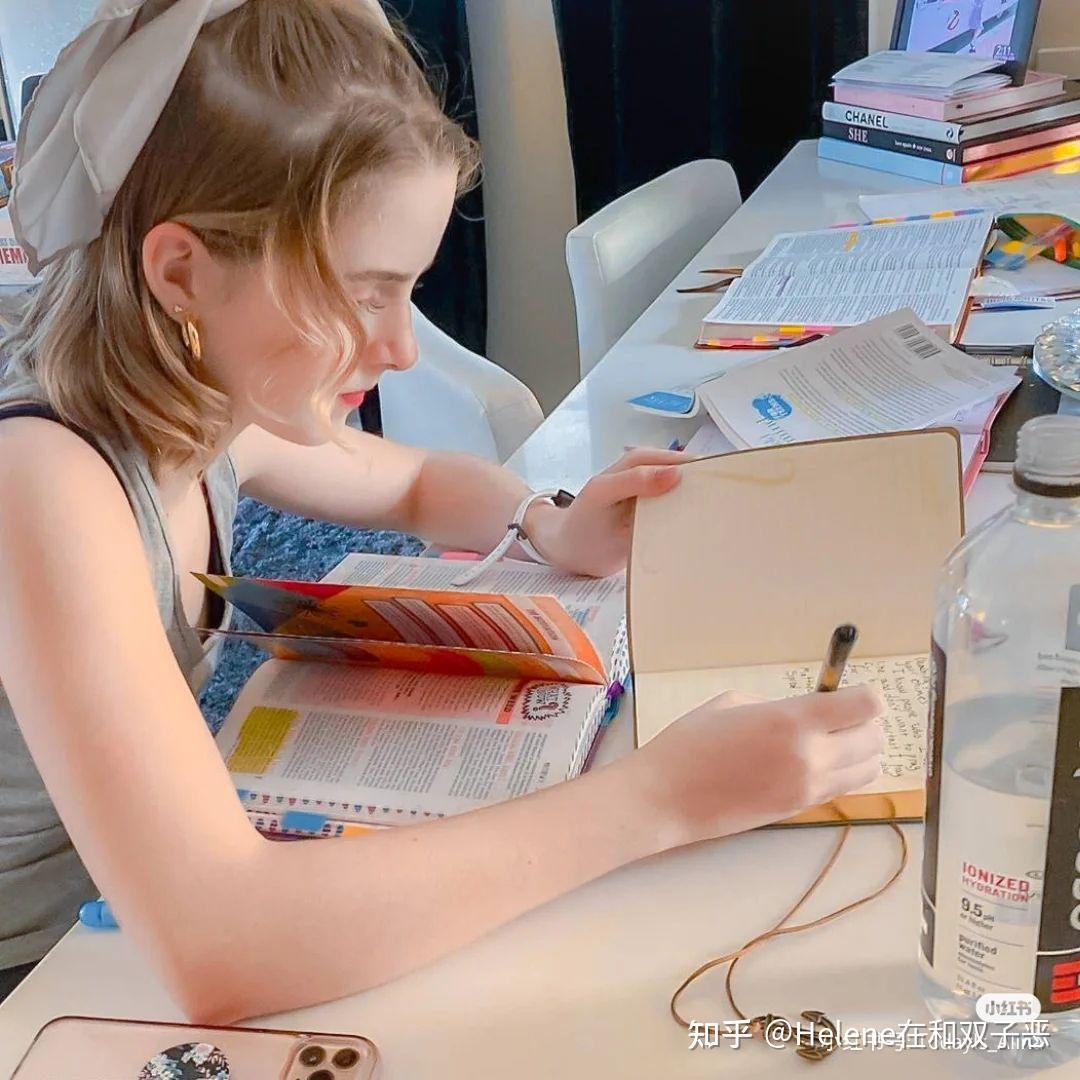 麦肯娜格瑞丝高清照片