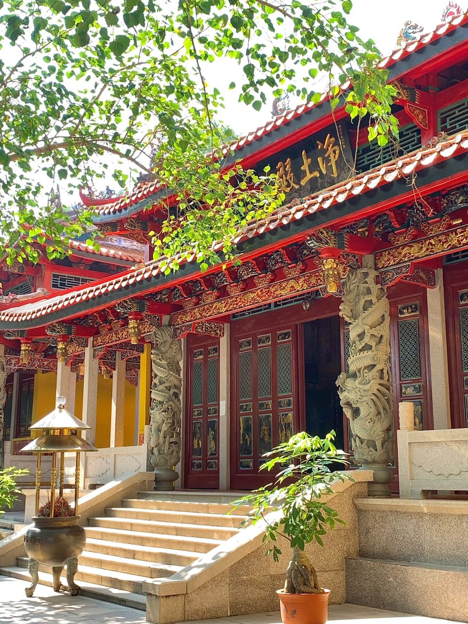 汕头周边游 阳光下的寺庙也太美了吧